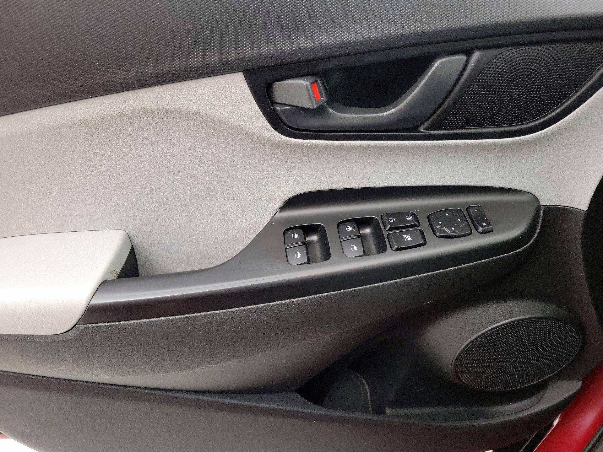 Thumbnail: 2022 Hyundai Kona - 12