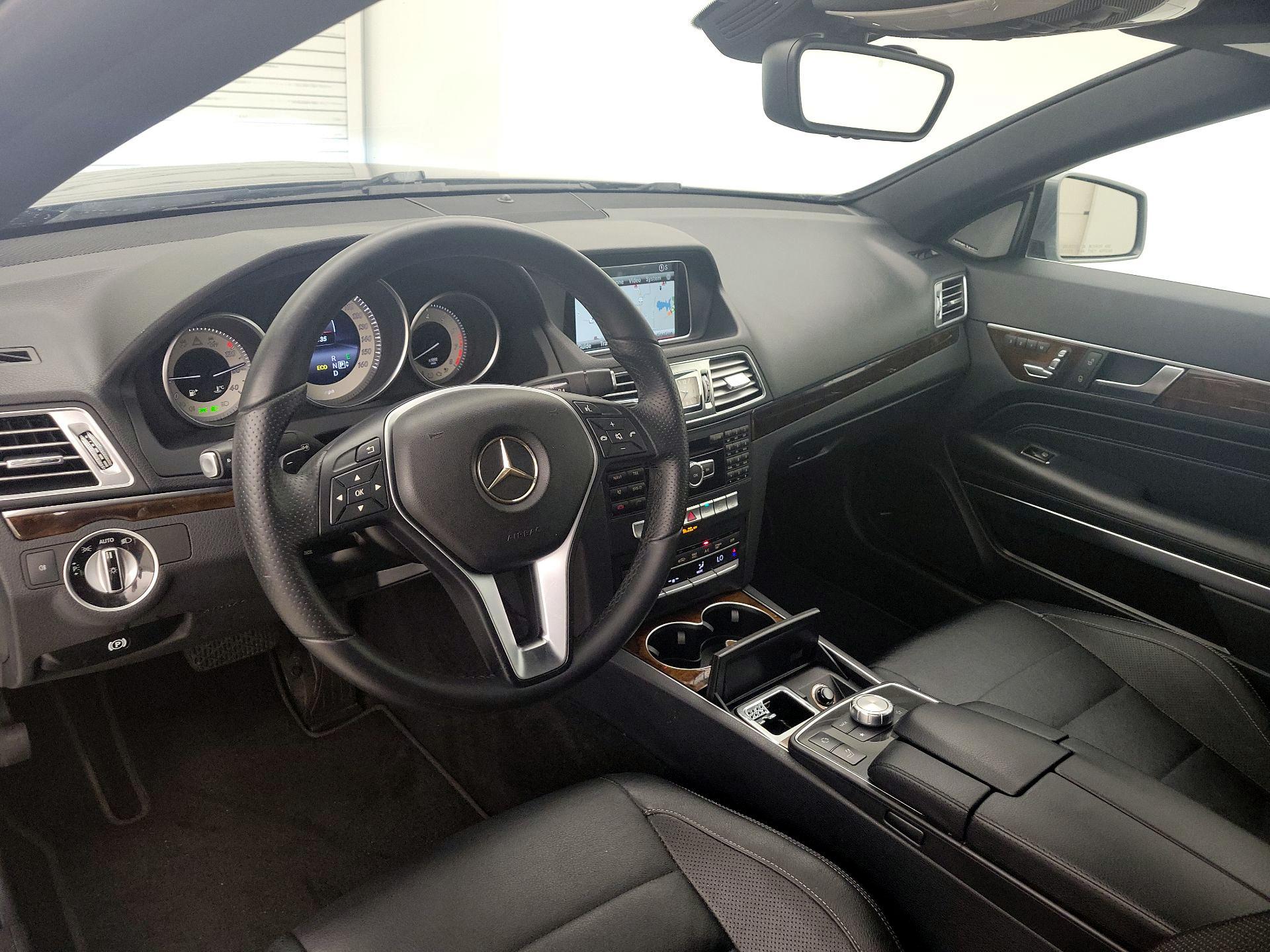 Thumbnail: 2014 Mercedes-Benz E-Class - 9