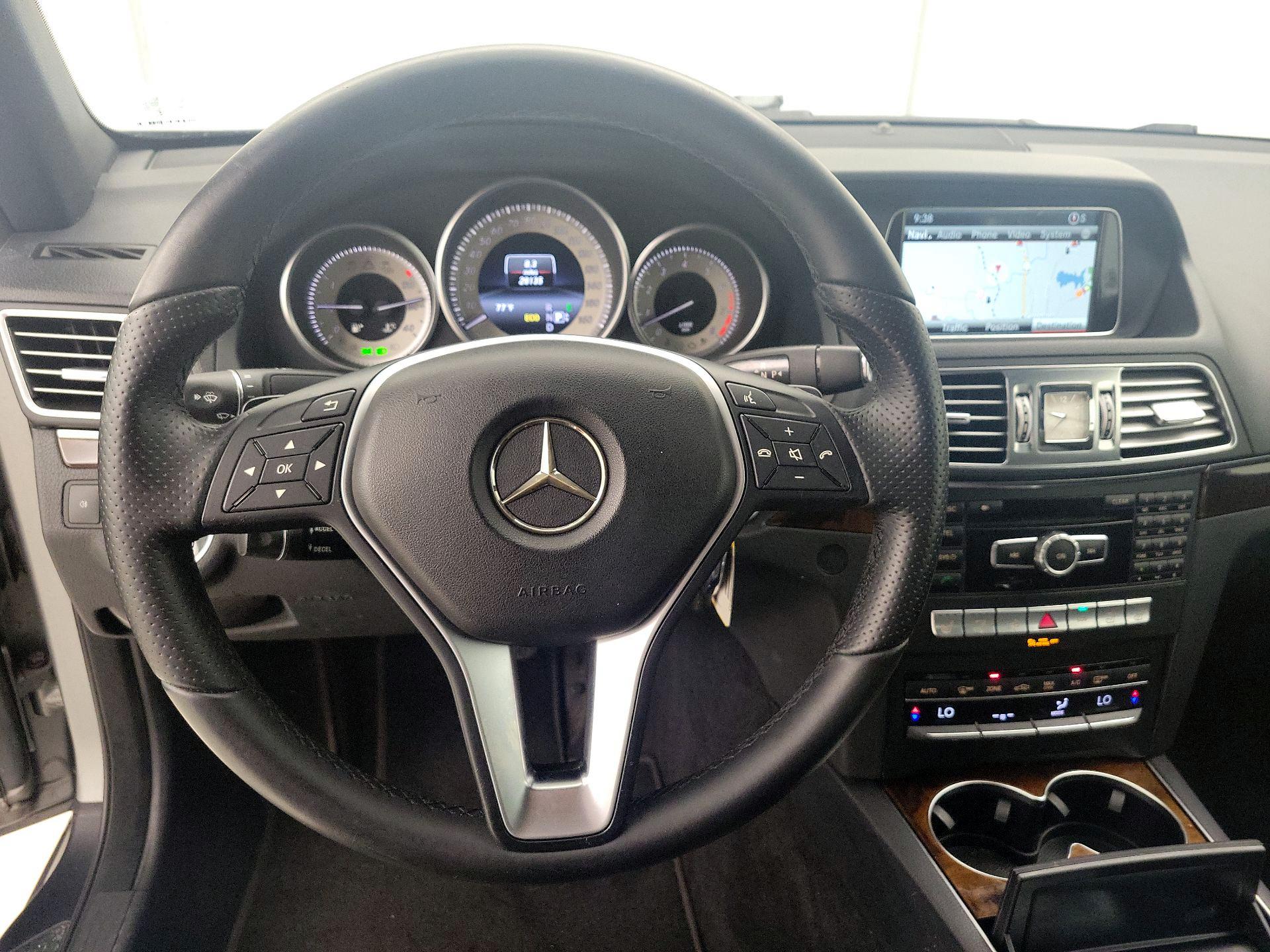 Thumbnail: 2014 Mercedes-Benz E-Class - 10