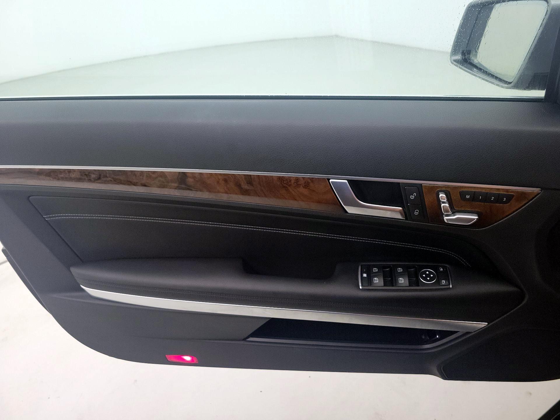 Thumbnail: 2014 Mercedes-Benz E-Class - 12