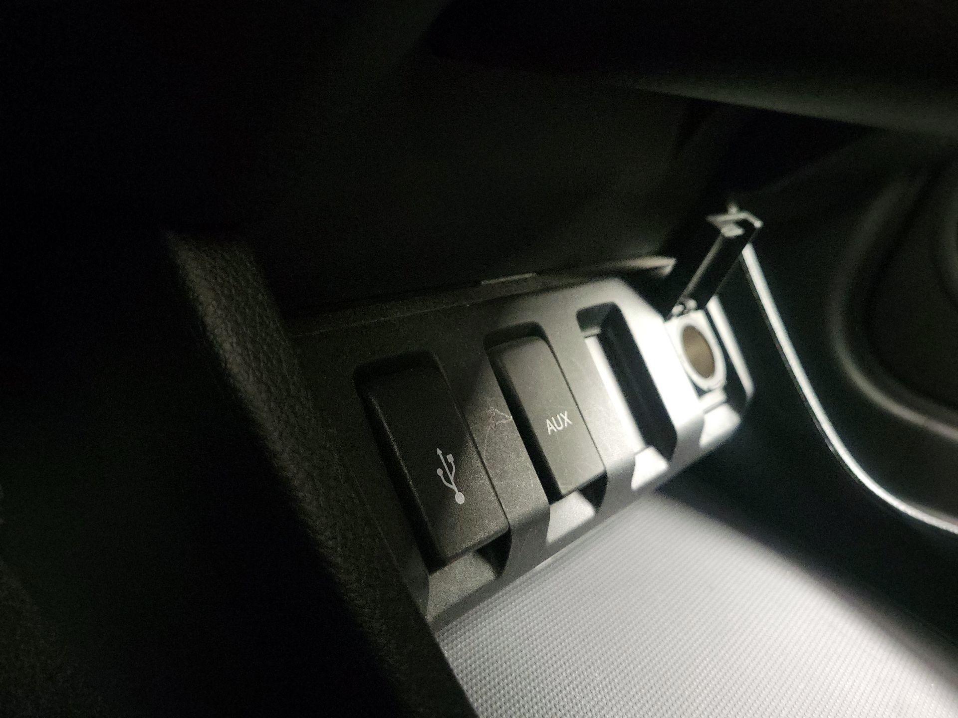Thumbnail: 2016 Honda HR-V - 18