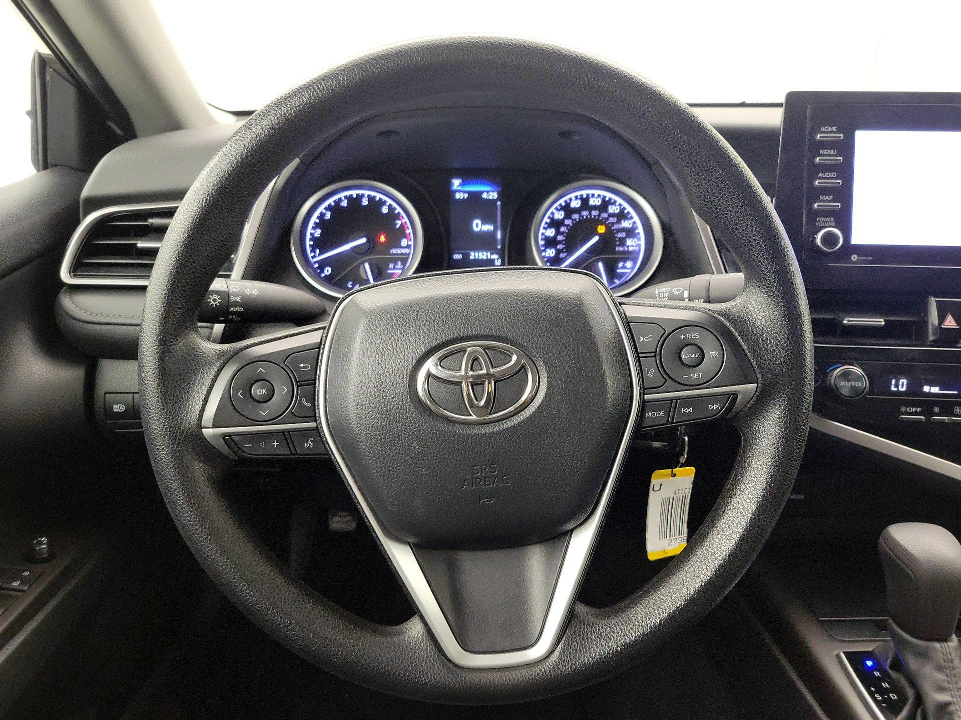 Thumbnail: 2022 Toyota Camry - 10