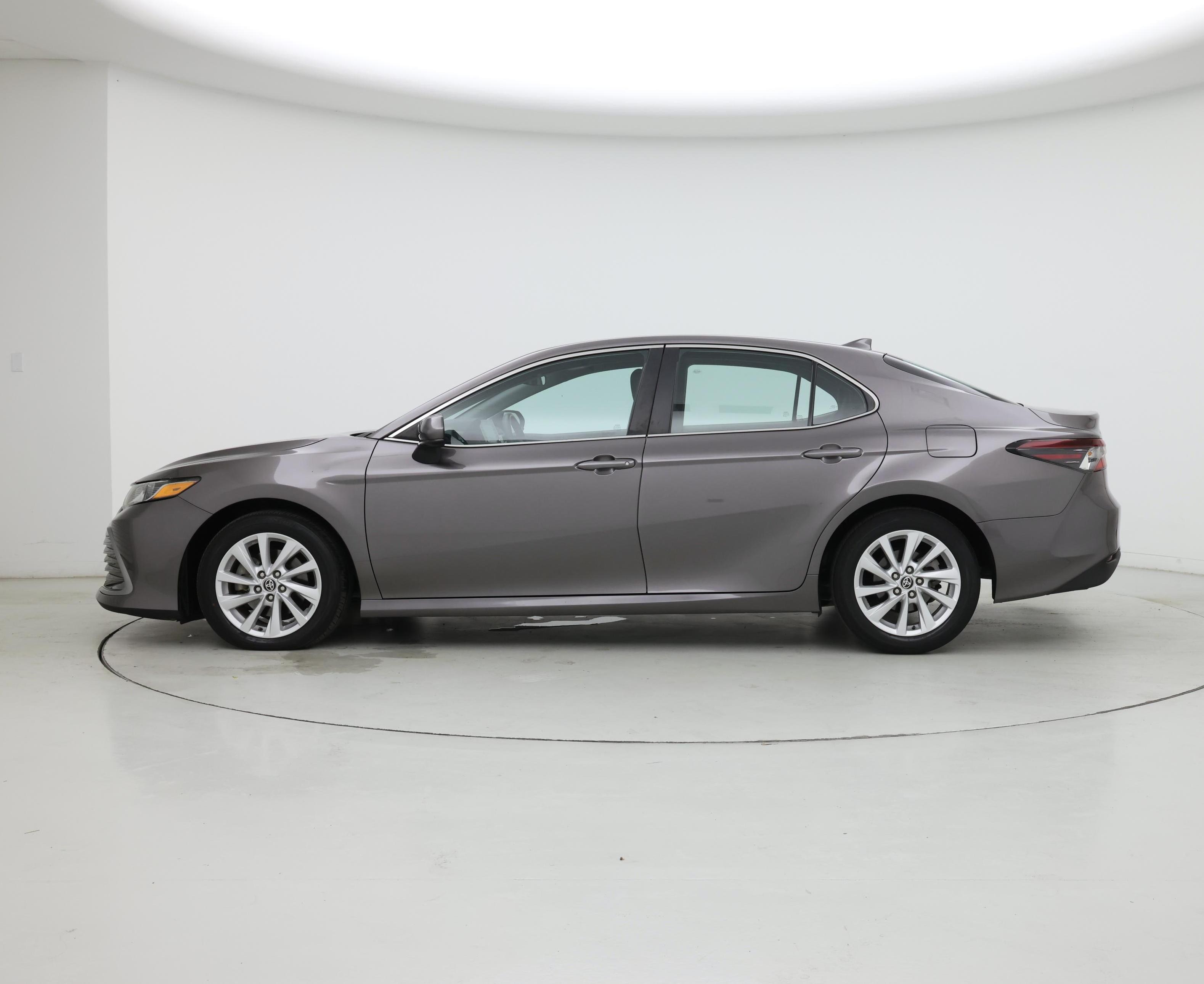 Thumbnail: 2022 Toyota Camry - 3