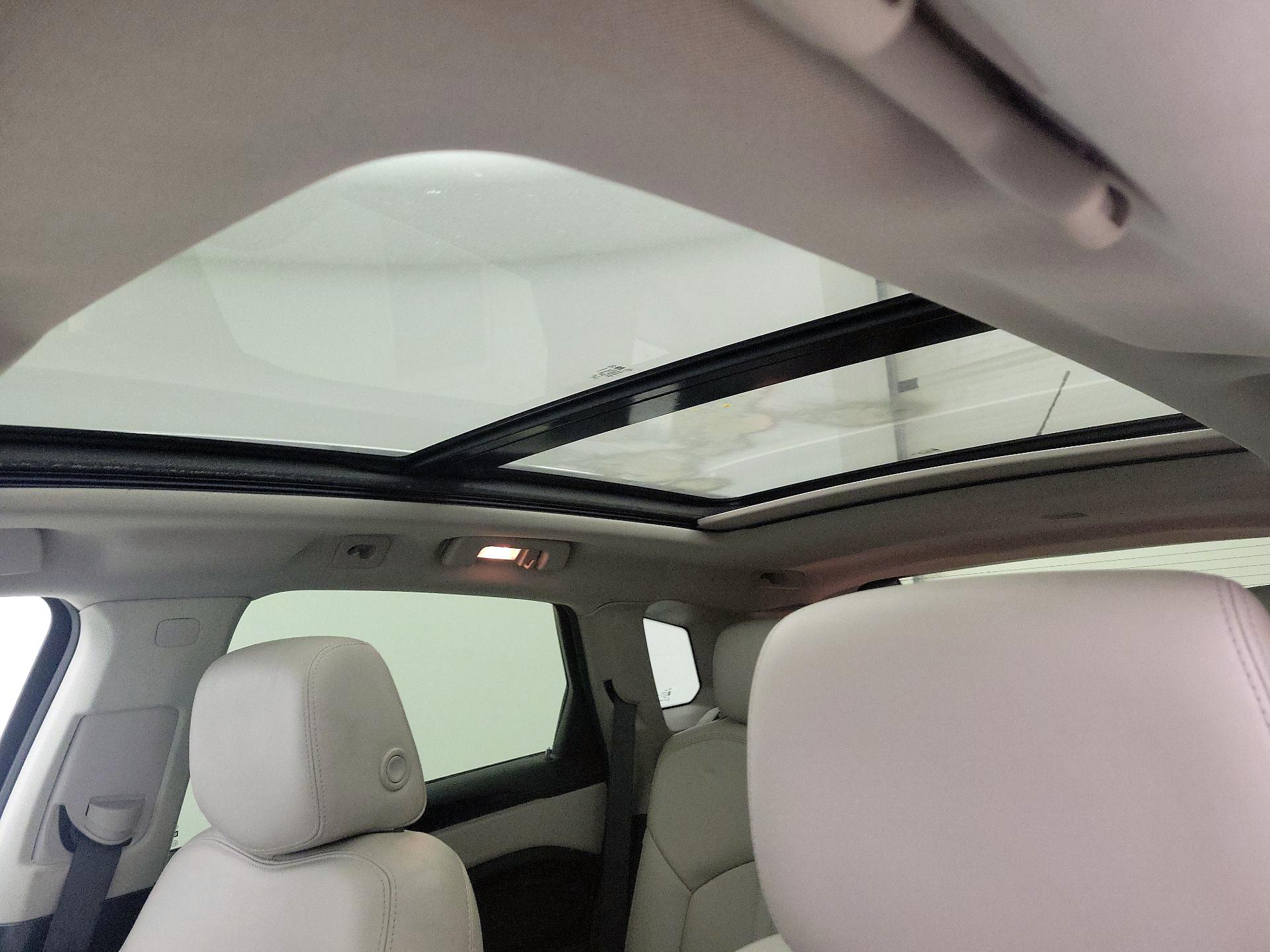 Thumbnail: 2015 Cadillac SRX - 20