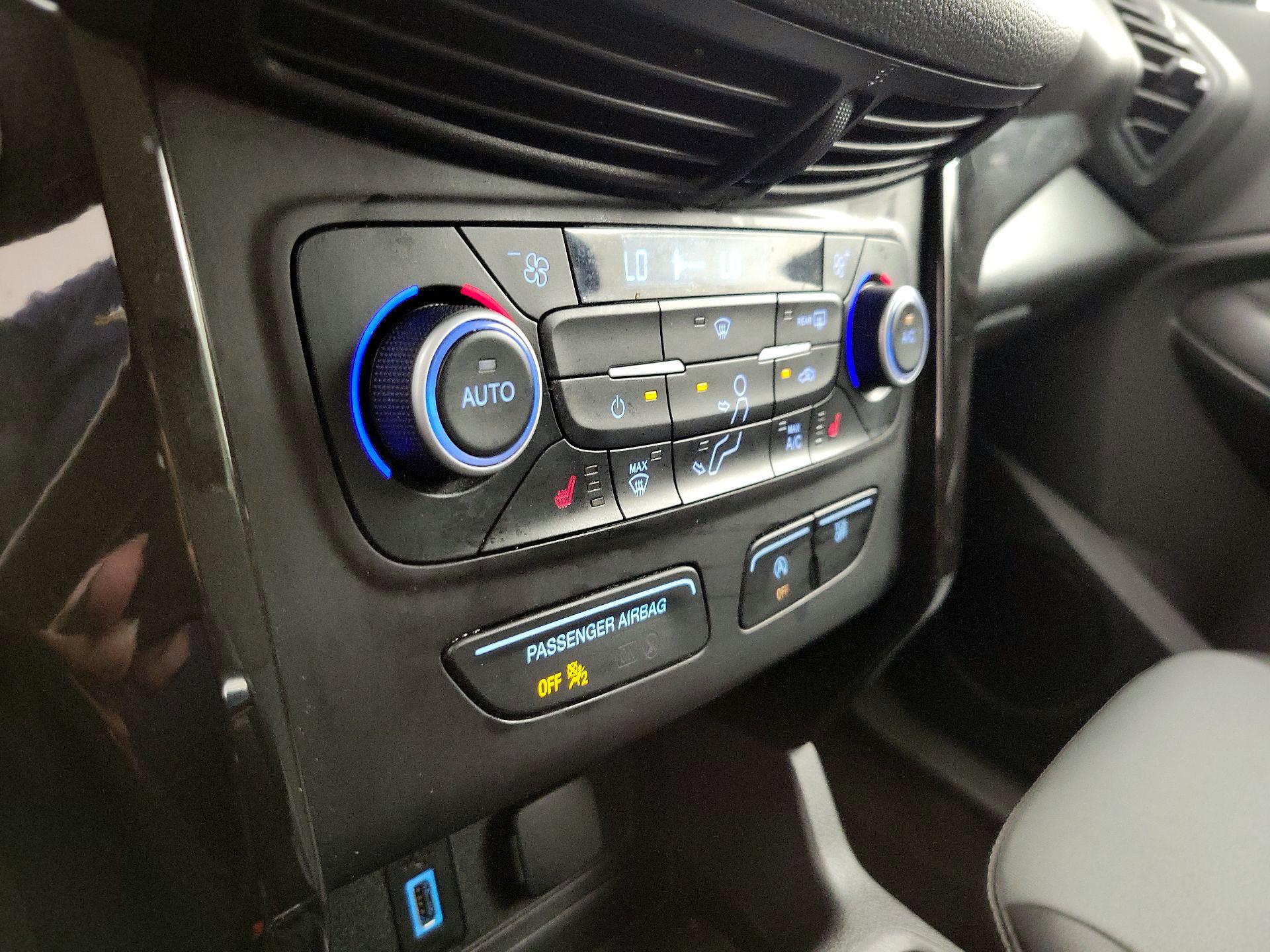 Thumbnail: 2019 Ford Escape - 16