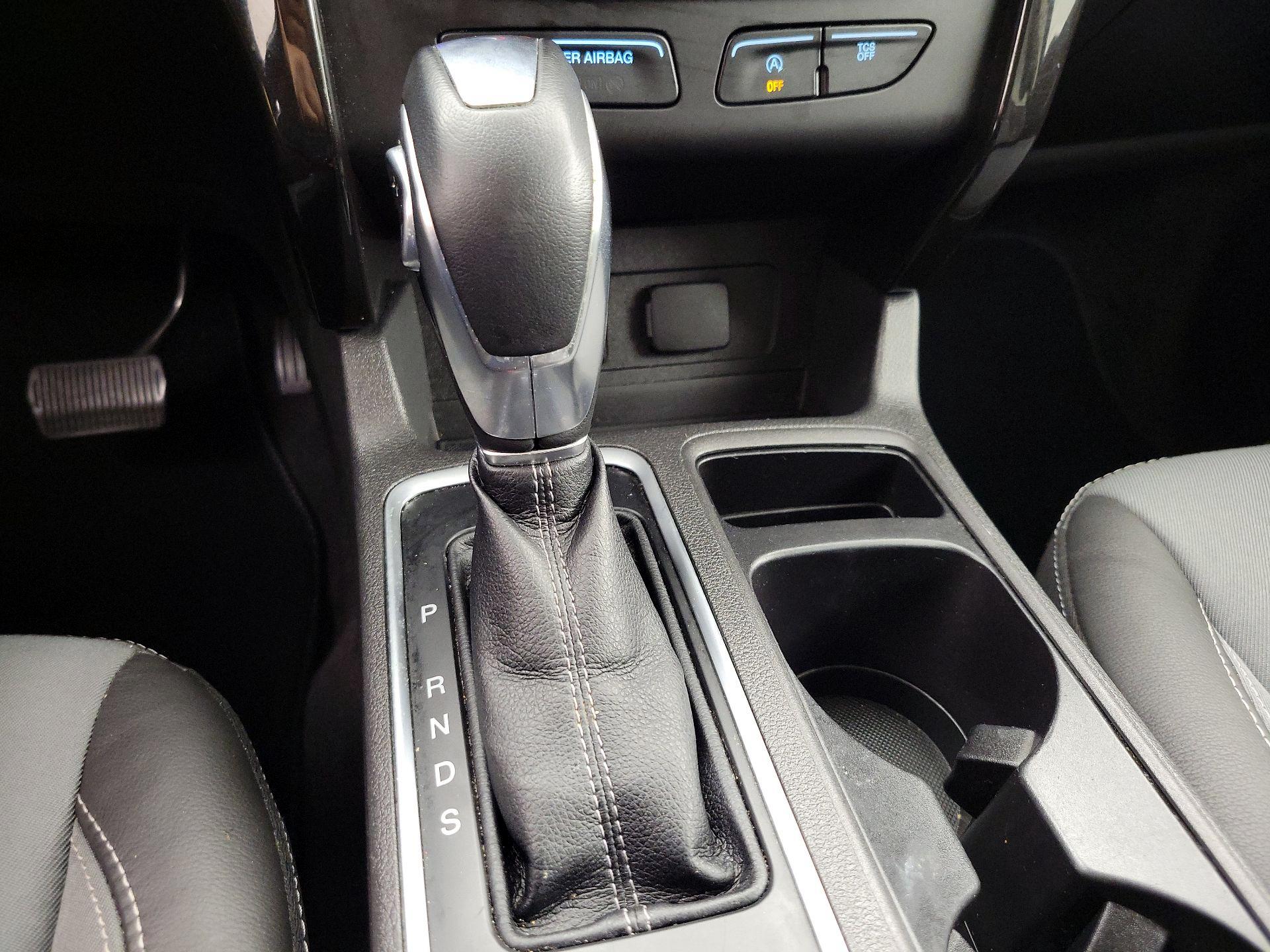 Thumbnail: 2019 Ford Escape - 17