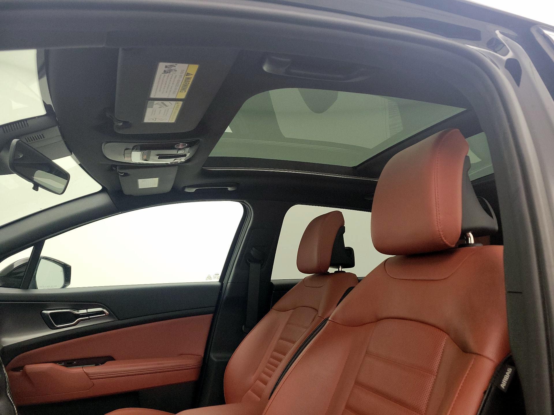 Thumbnail: 2023 Kia Sportage - 20