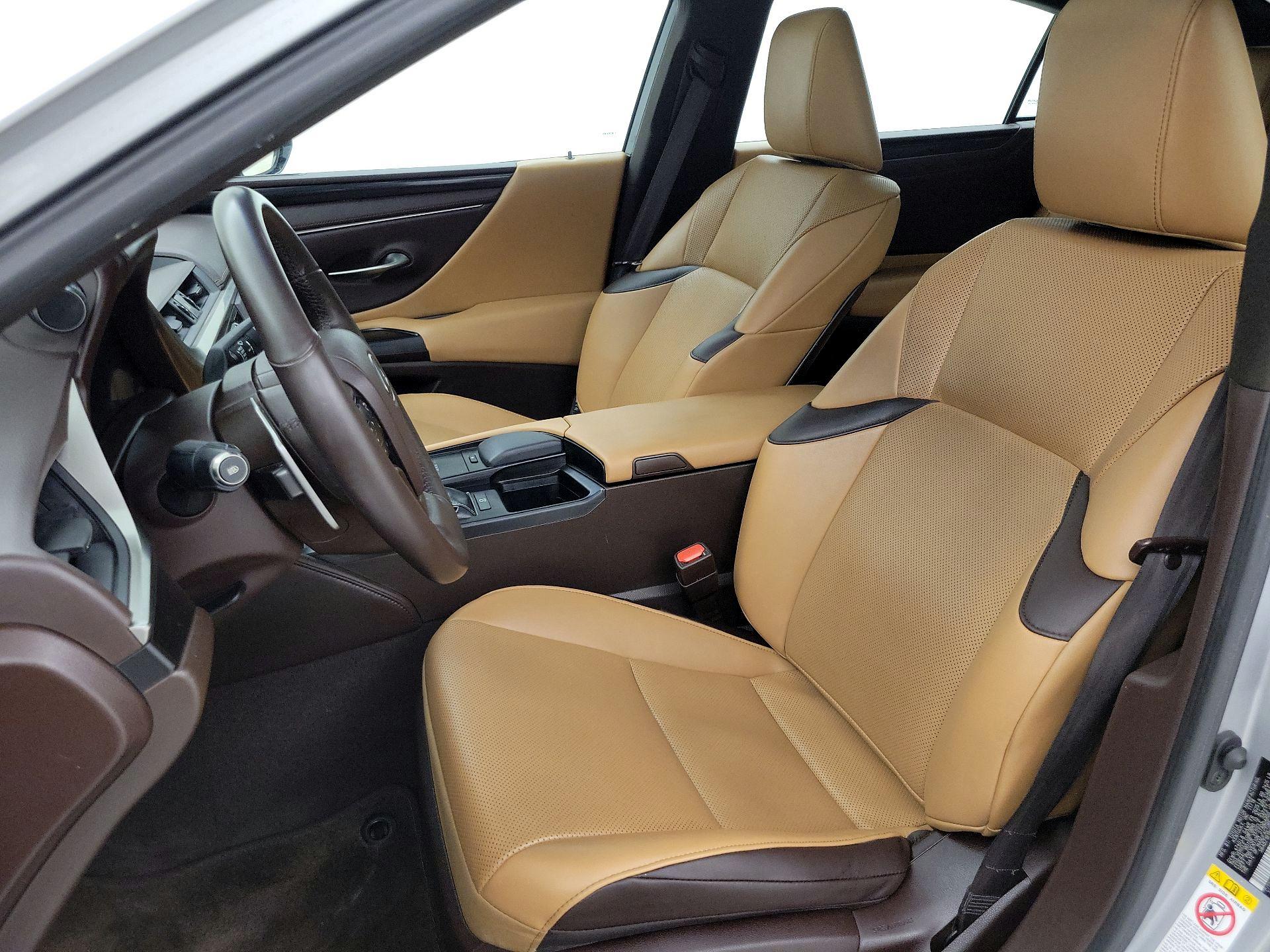 Thumbnail: 2019 Lexus ES - 11