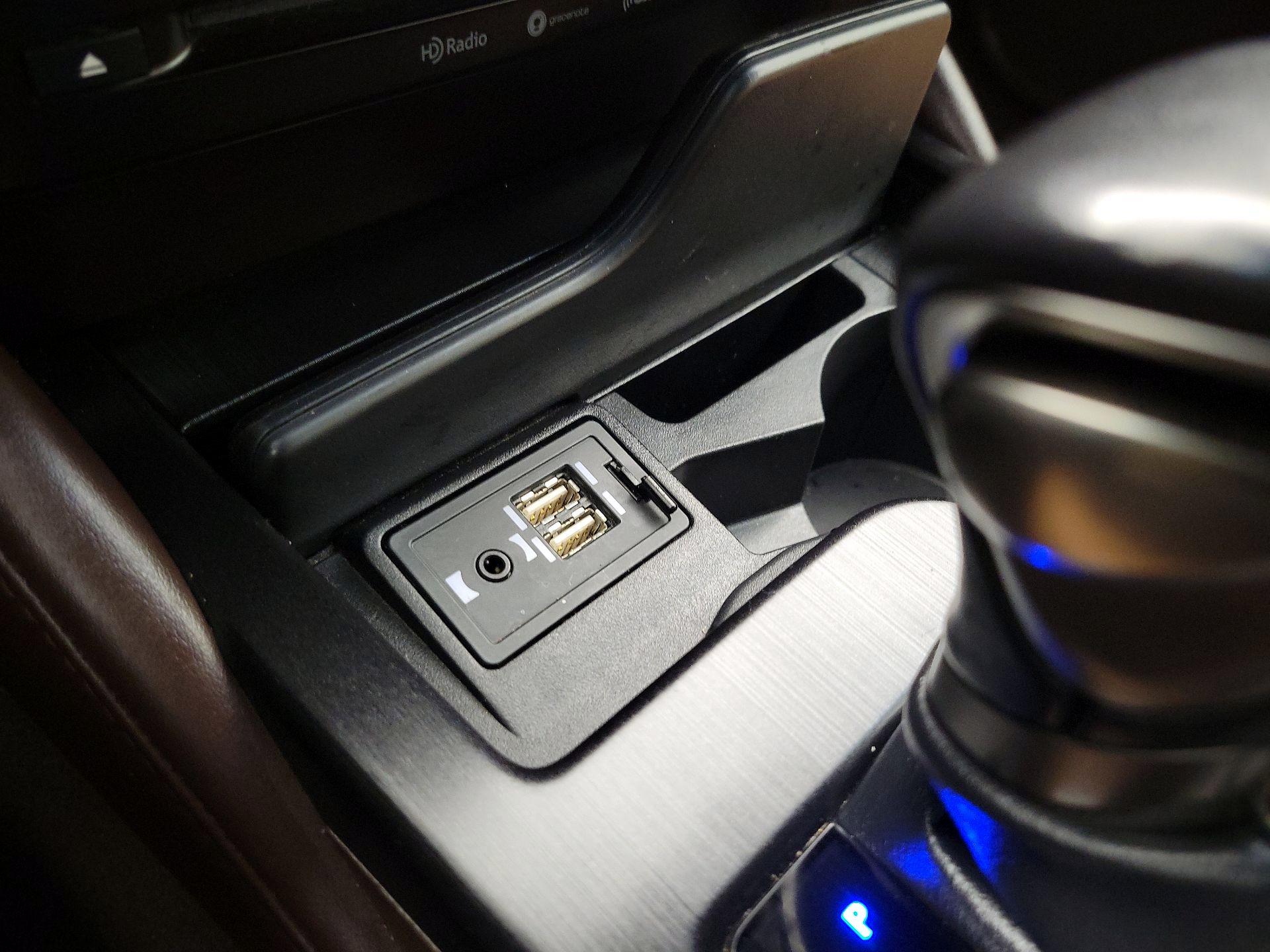 Thumbnail: 2019 Lexus ES - 18