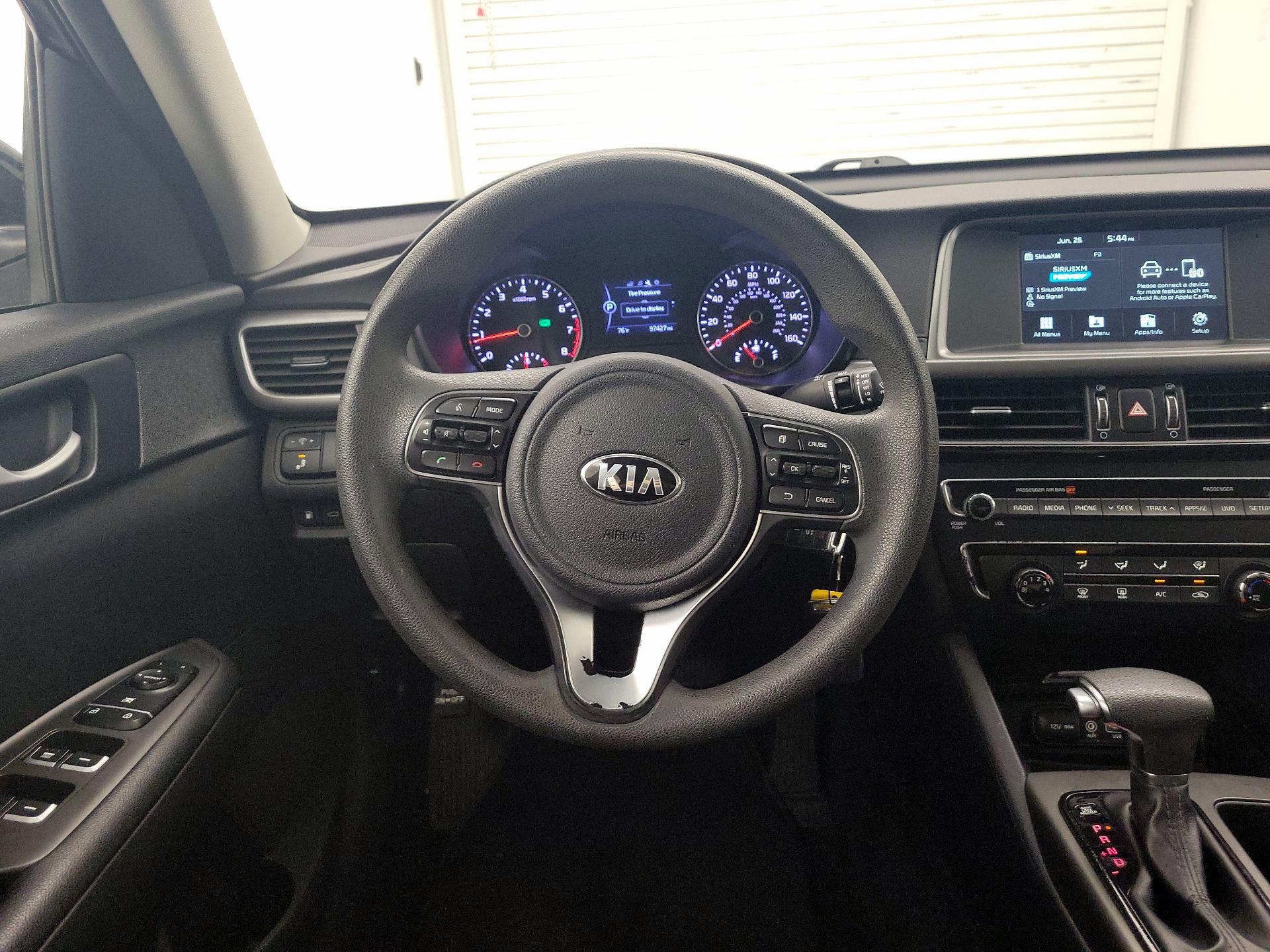 Thumbnail: 2018 Kia Optima - 10