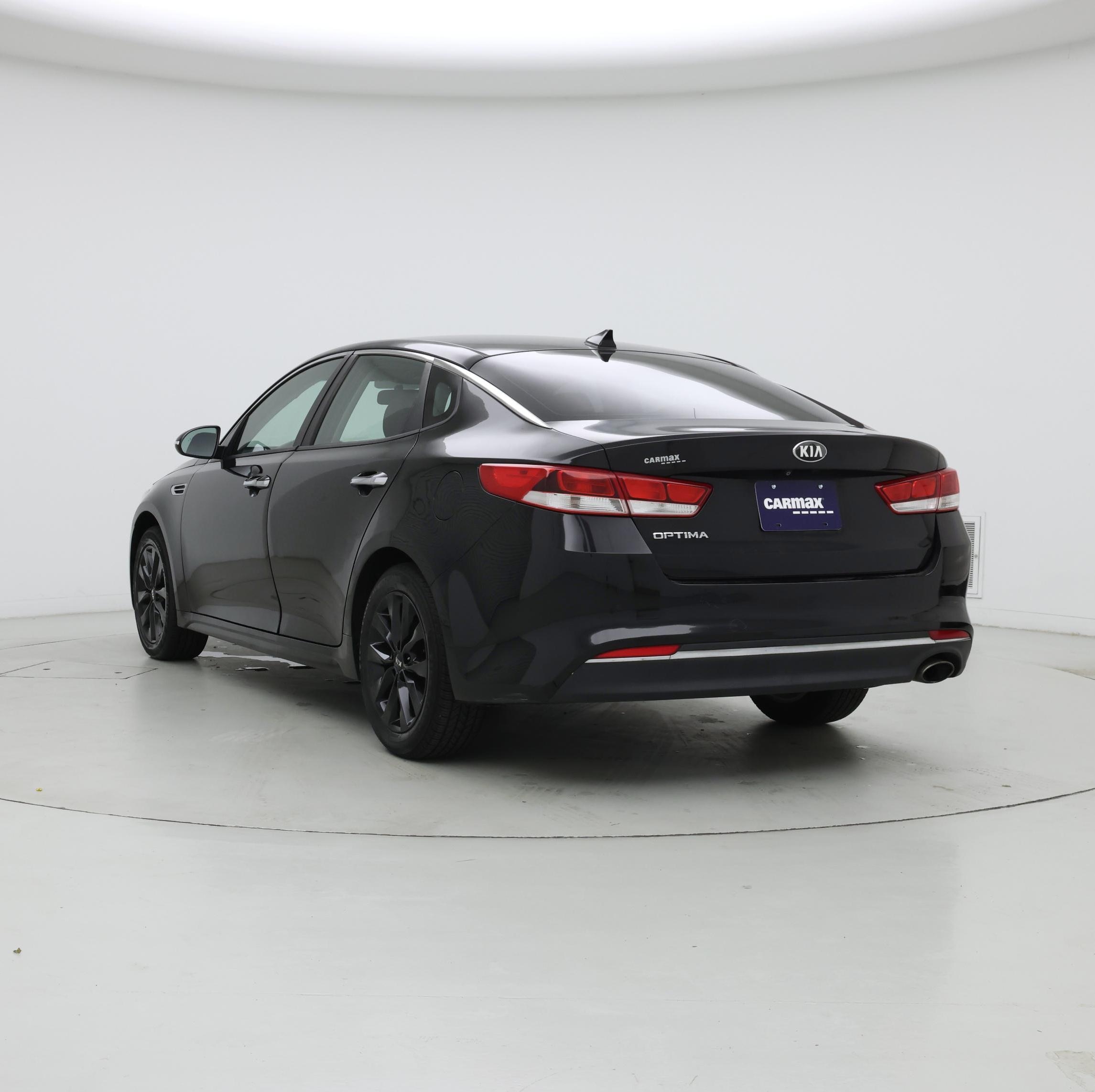 Thumbnail: 2018 Kia Optima - 2