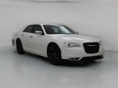 White 2018 Chrysler 300 Limited