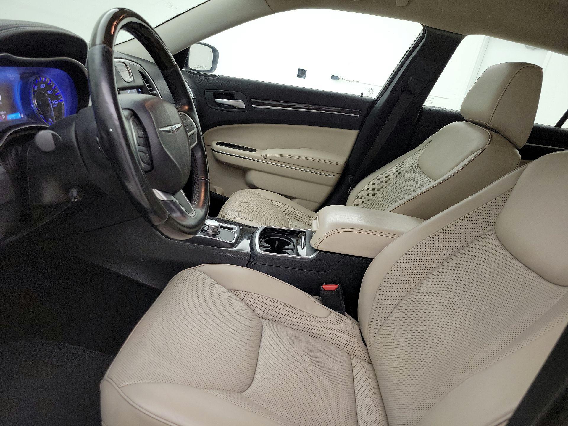 Thumbnail: 2018 Chrysler 300 - 11