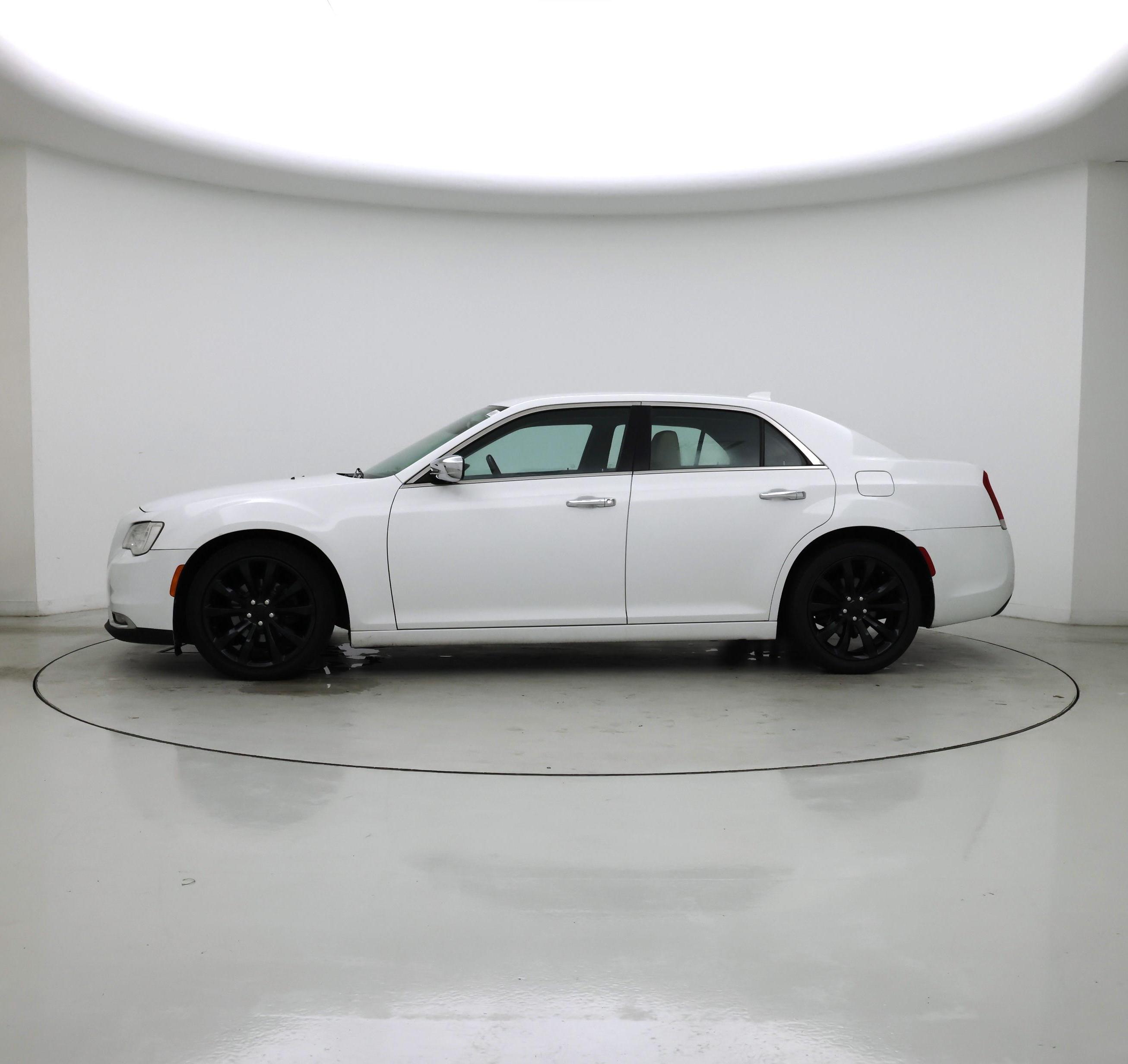 Thumbnail: 2018 Chrysler 300 - 3