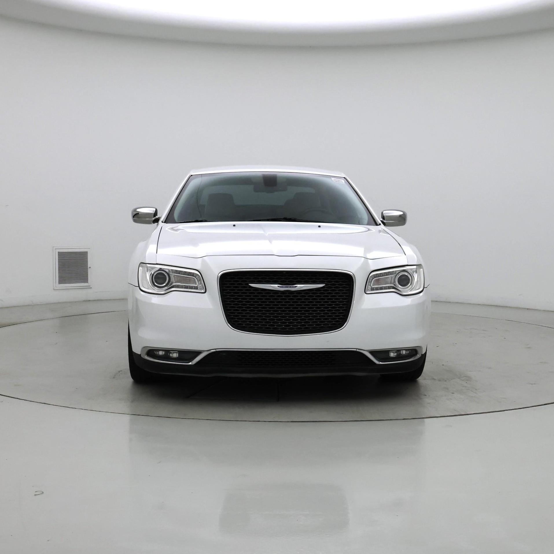 Thumbnail: 2018 Chrysler 300 - 5