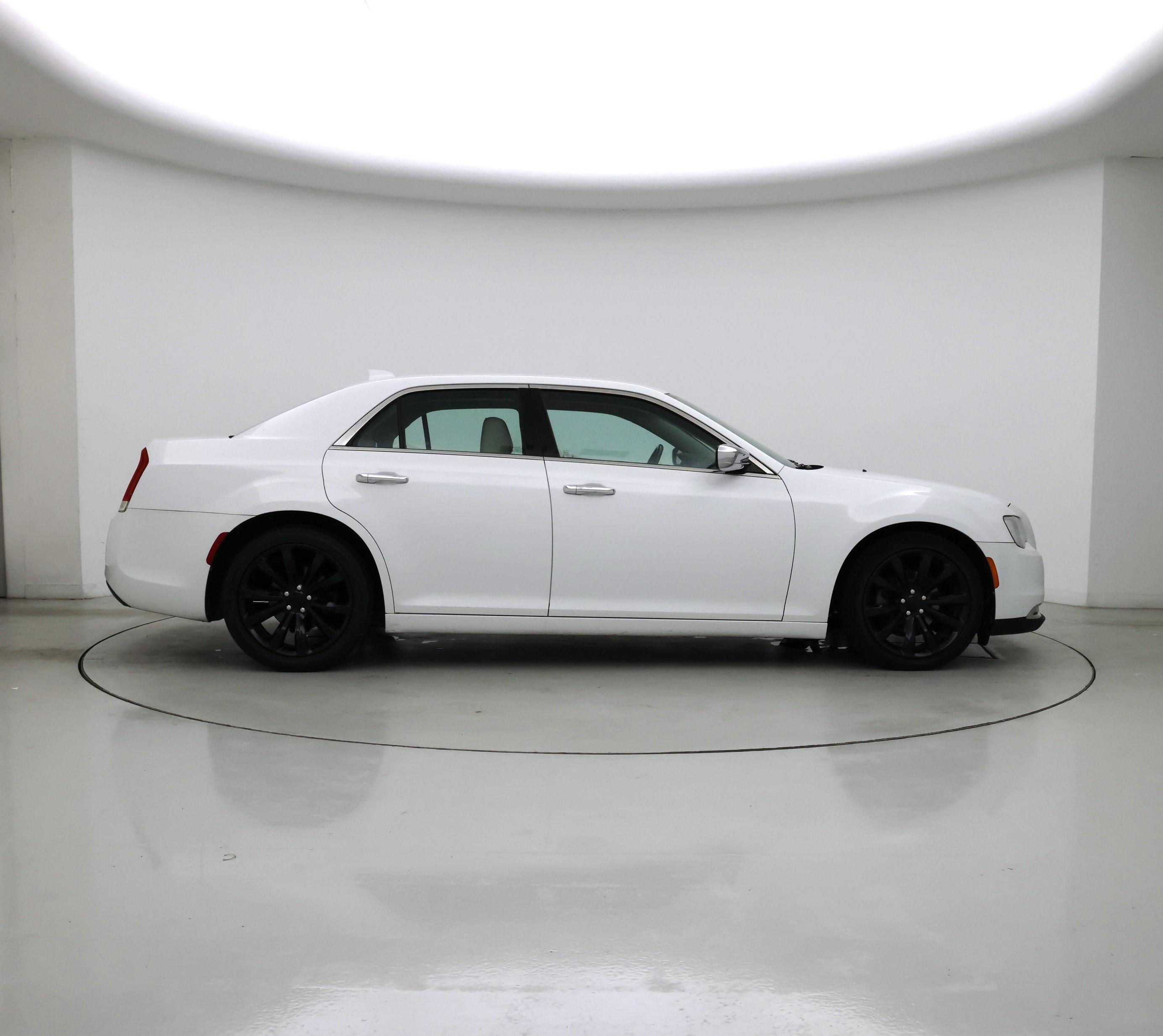 Thumbnail: 2018 Chrysler 300 - 7