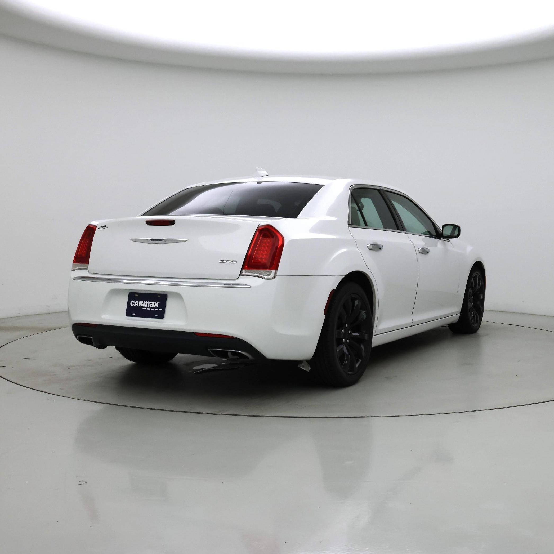 Thumbnail: 2018 Chrysler 300 - 8