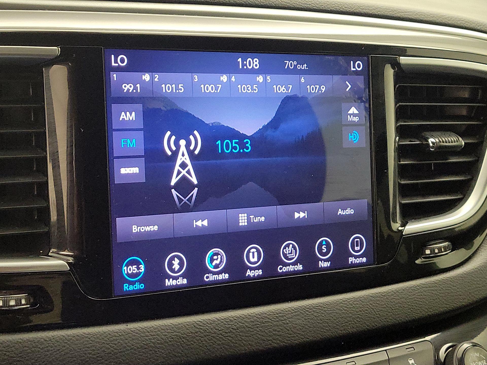 Thumbnail: 2019 Chrysler Pacifica - 16