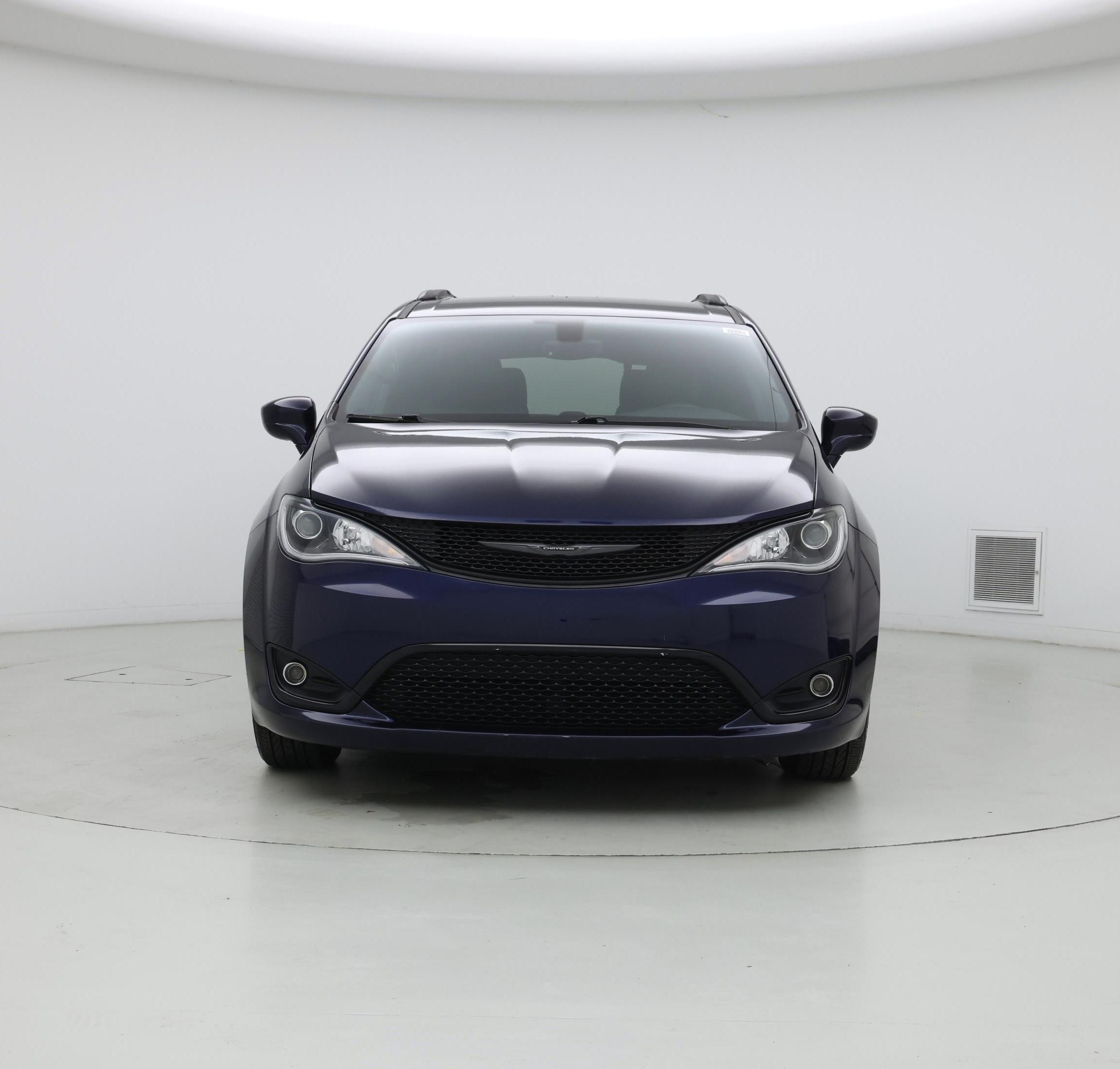 Thumbnail: 2019 Chrysler Pacifica - 5