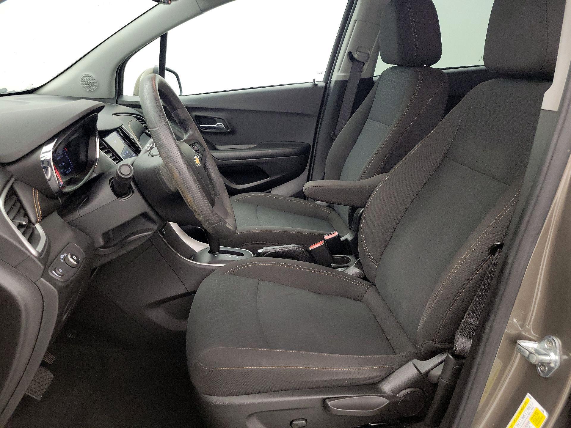 Thumbnail: 2021 Chevrolet Trax - 11