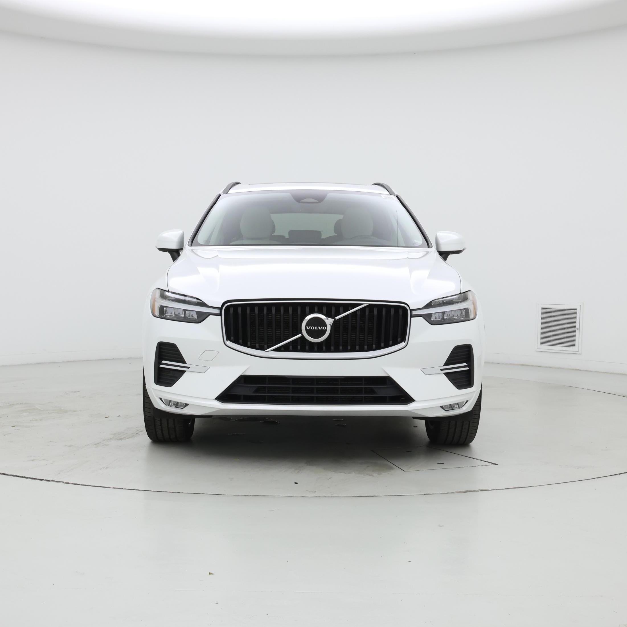 Thumbnail: 2022 Volvo XC60 - 5