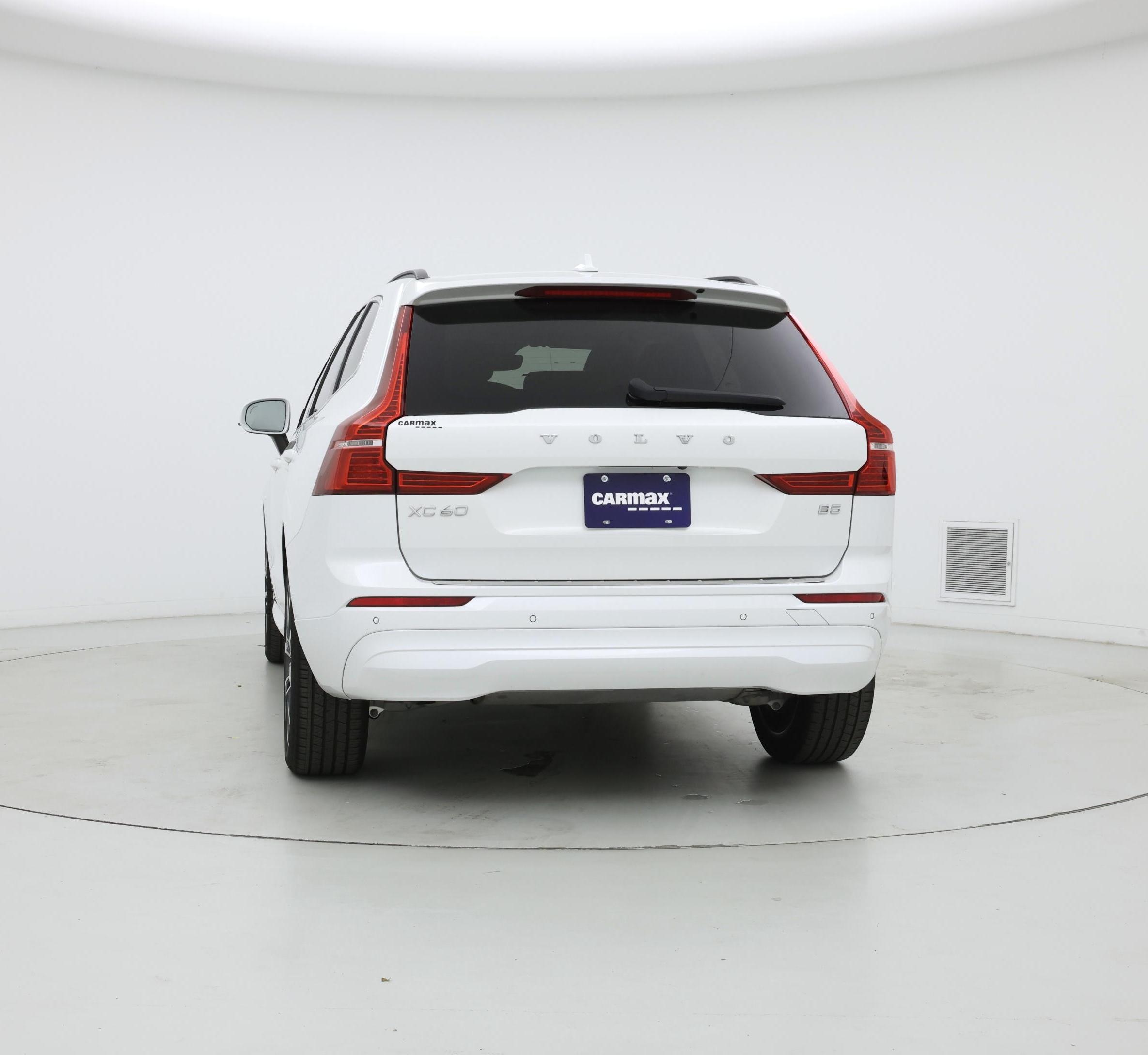 Thumbnail: 2022 Volvo XC60 - 6