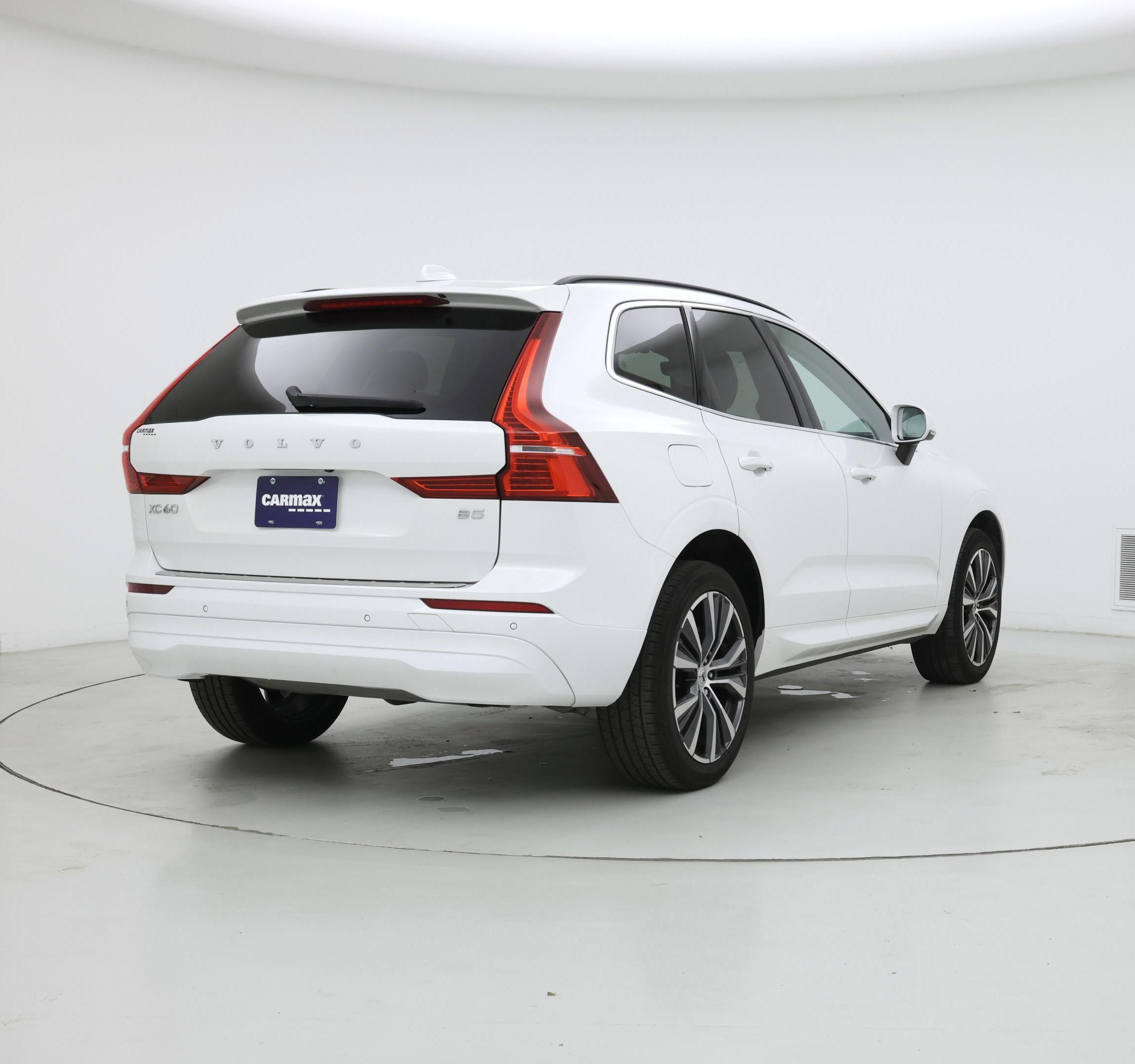 Thumbnail: 2022 Volvo XC60 - 8