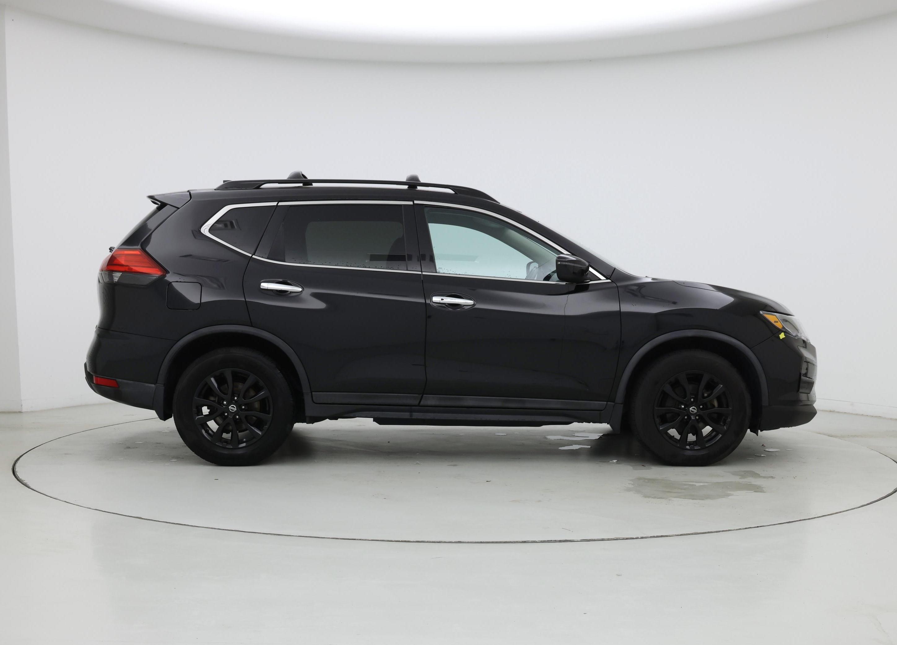Thumbnail: 2017 Nissan Rogue - 7