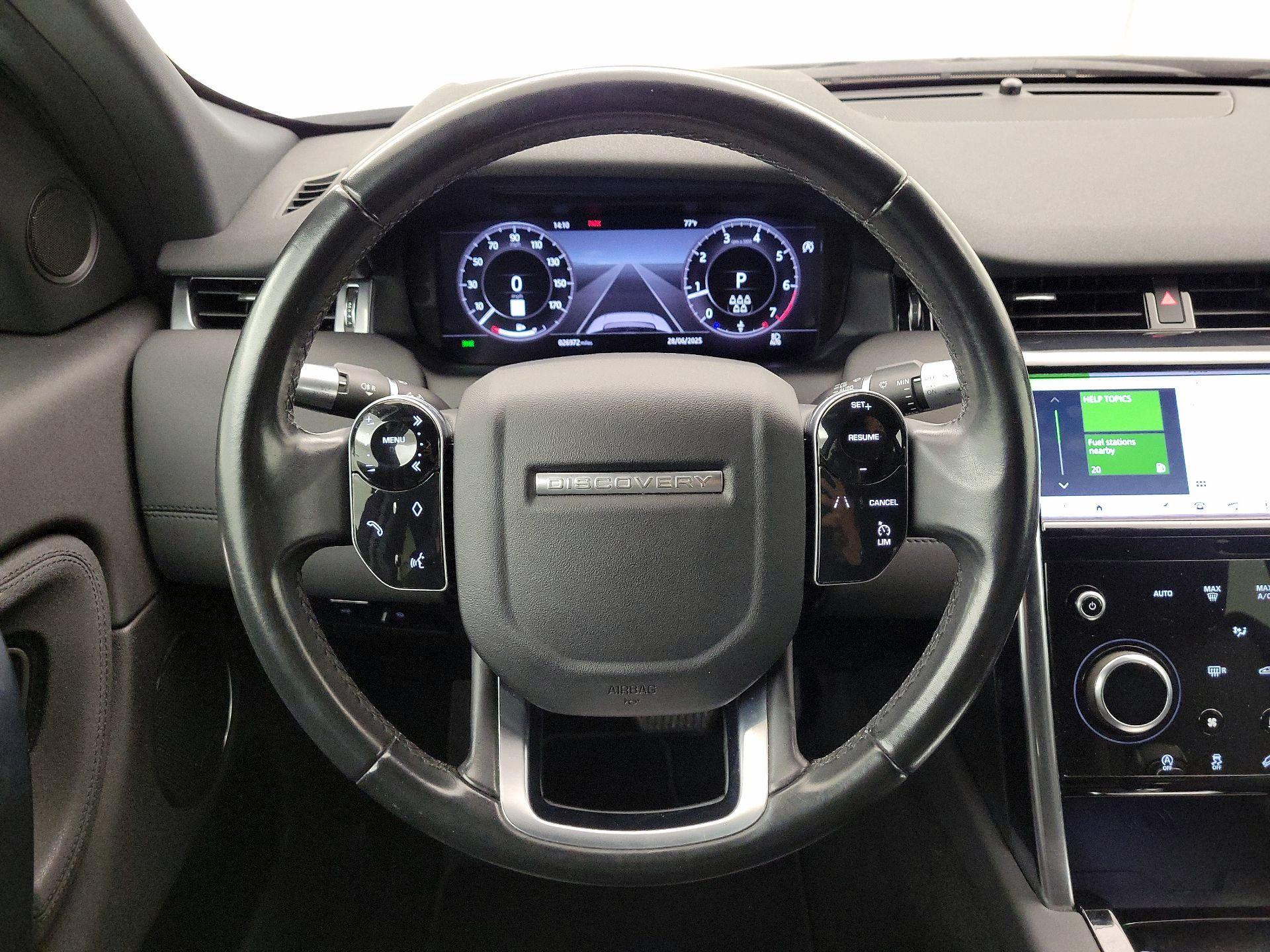 Thumbnail: 2020 Land Rover Discovery Sport - 10