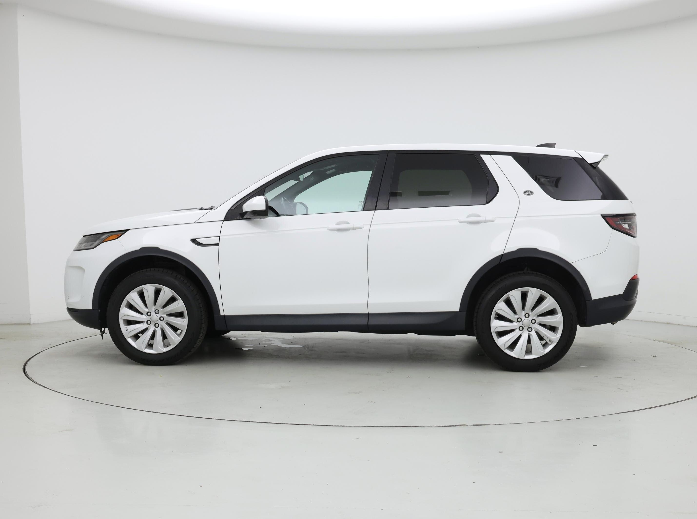 Thumbnail: 2020 Land Rover Discovery Sport - 3