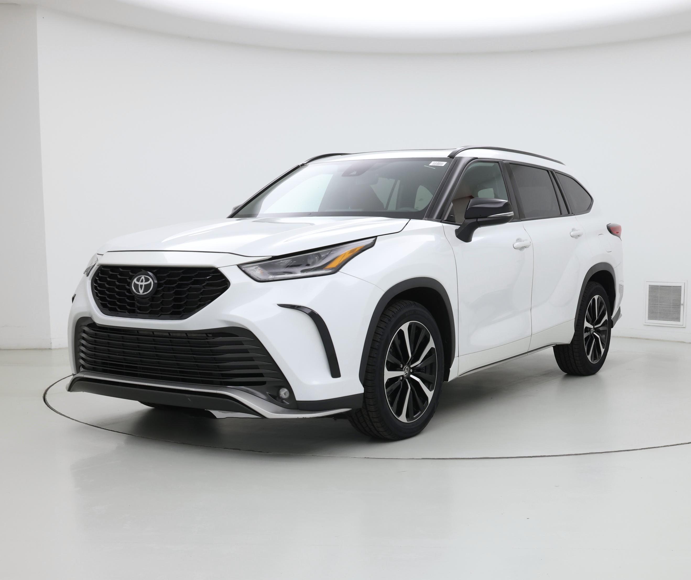Thumbnail: 2022 Toyota Highlander - 4