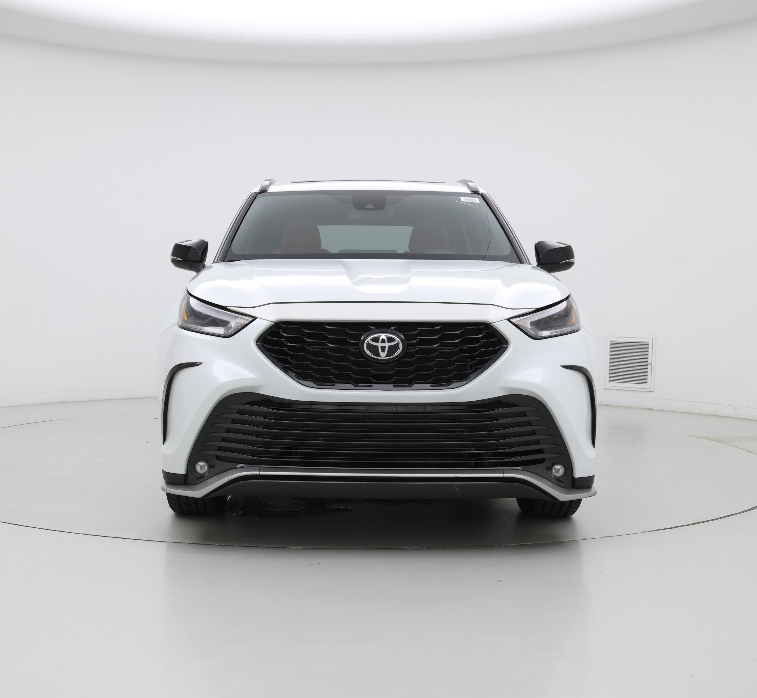 Thumbnail: 2022 Toyota Highlander - 5