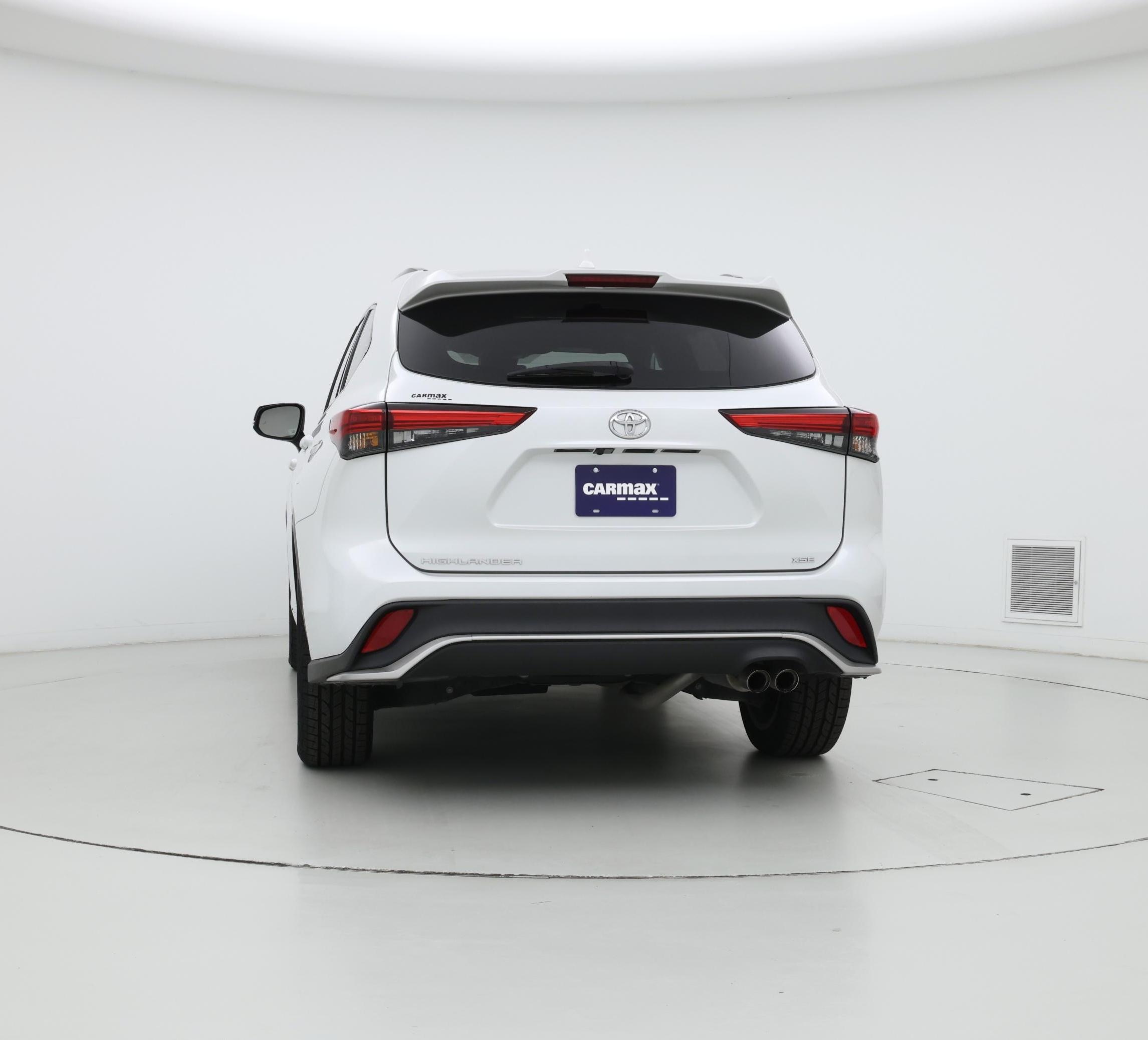 Thumbnail: 2022 Toyota Highlander - 6