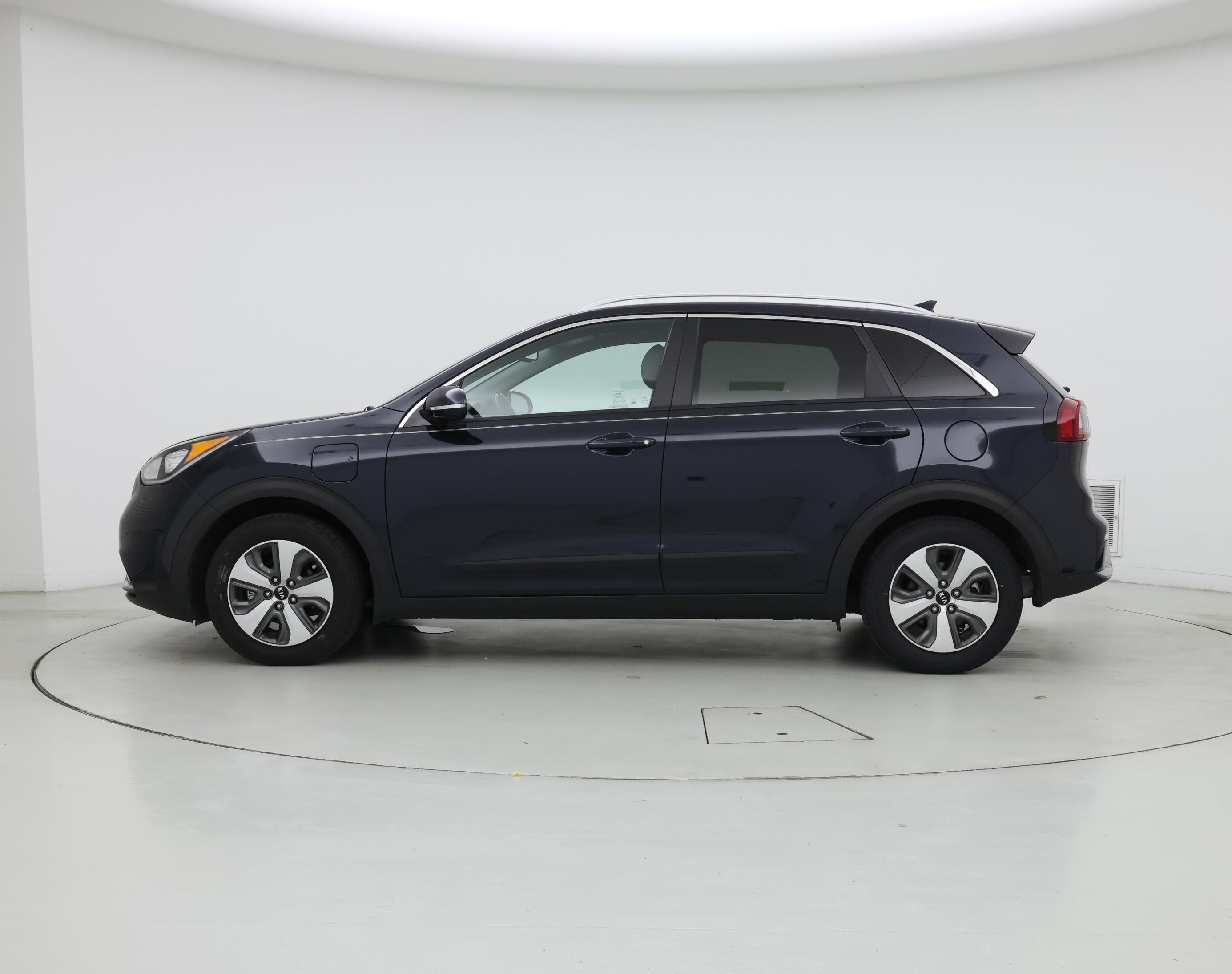 Thumbnail: 2019 Kia Niro - 3