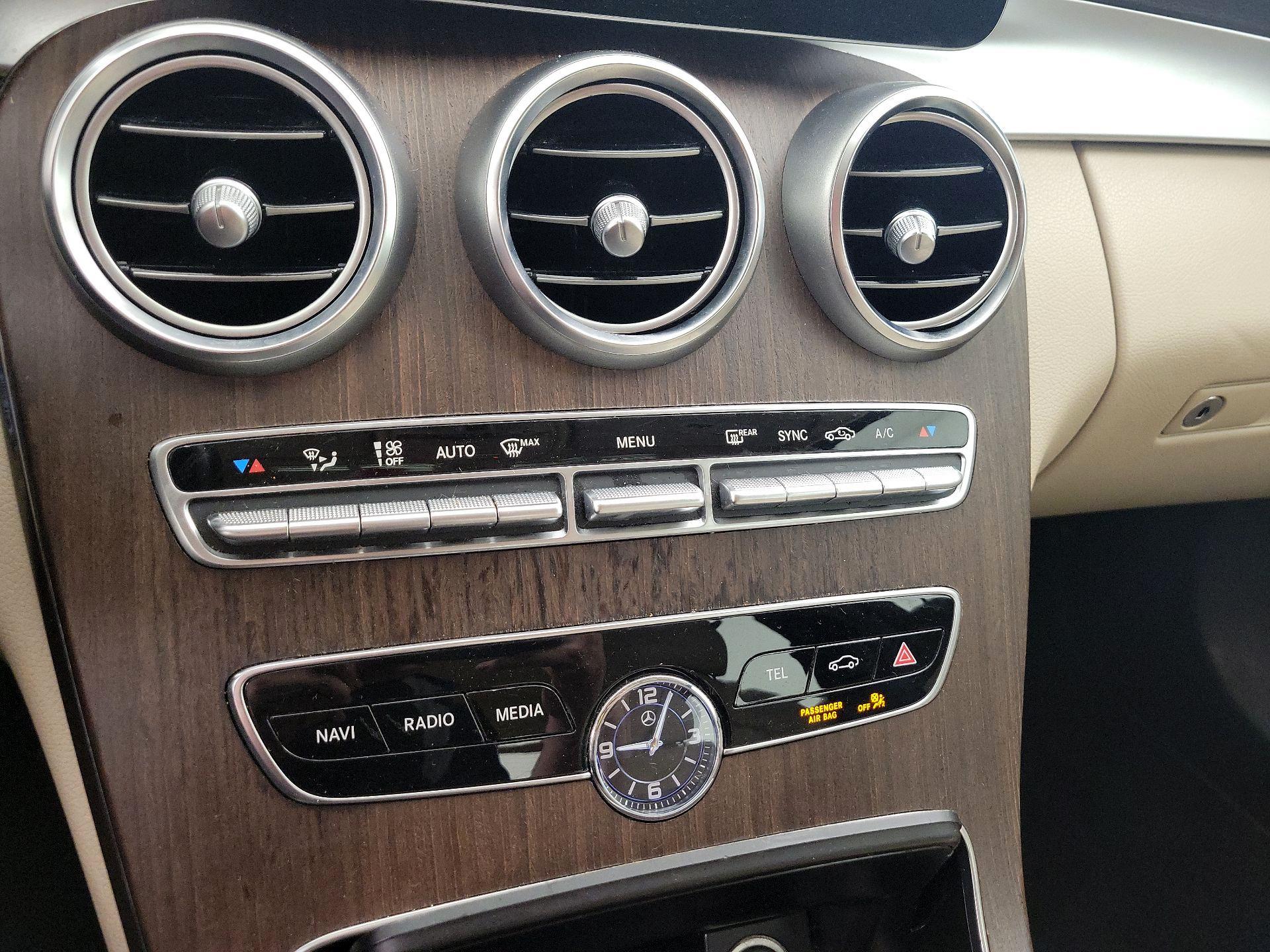 Thumbnail: 2019 Mercedes-Benz C-Class - 16