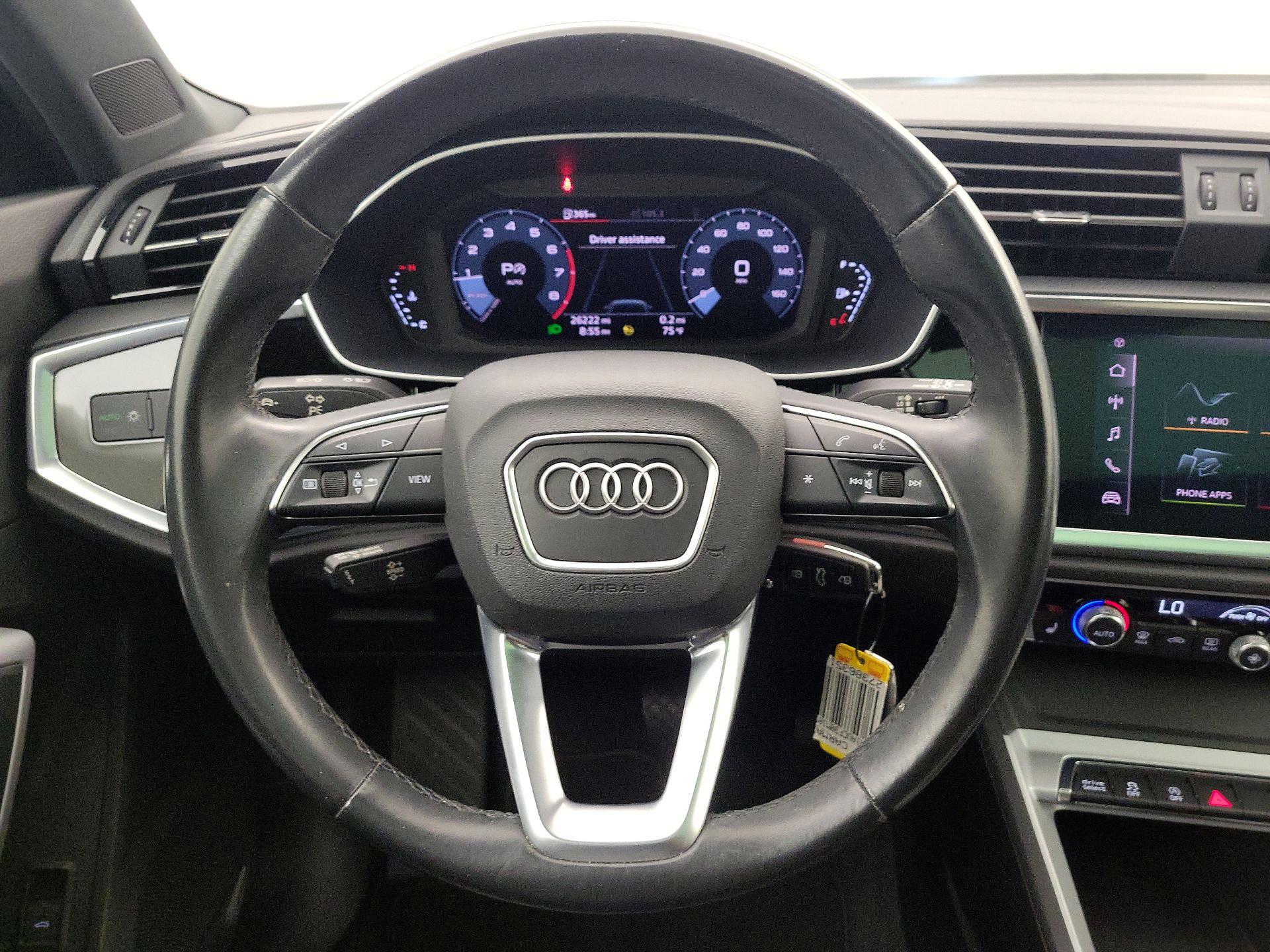 Thumbnail: 2021 Audi Q3 - 10