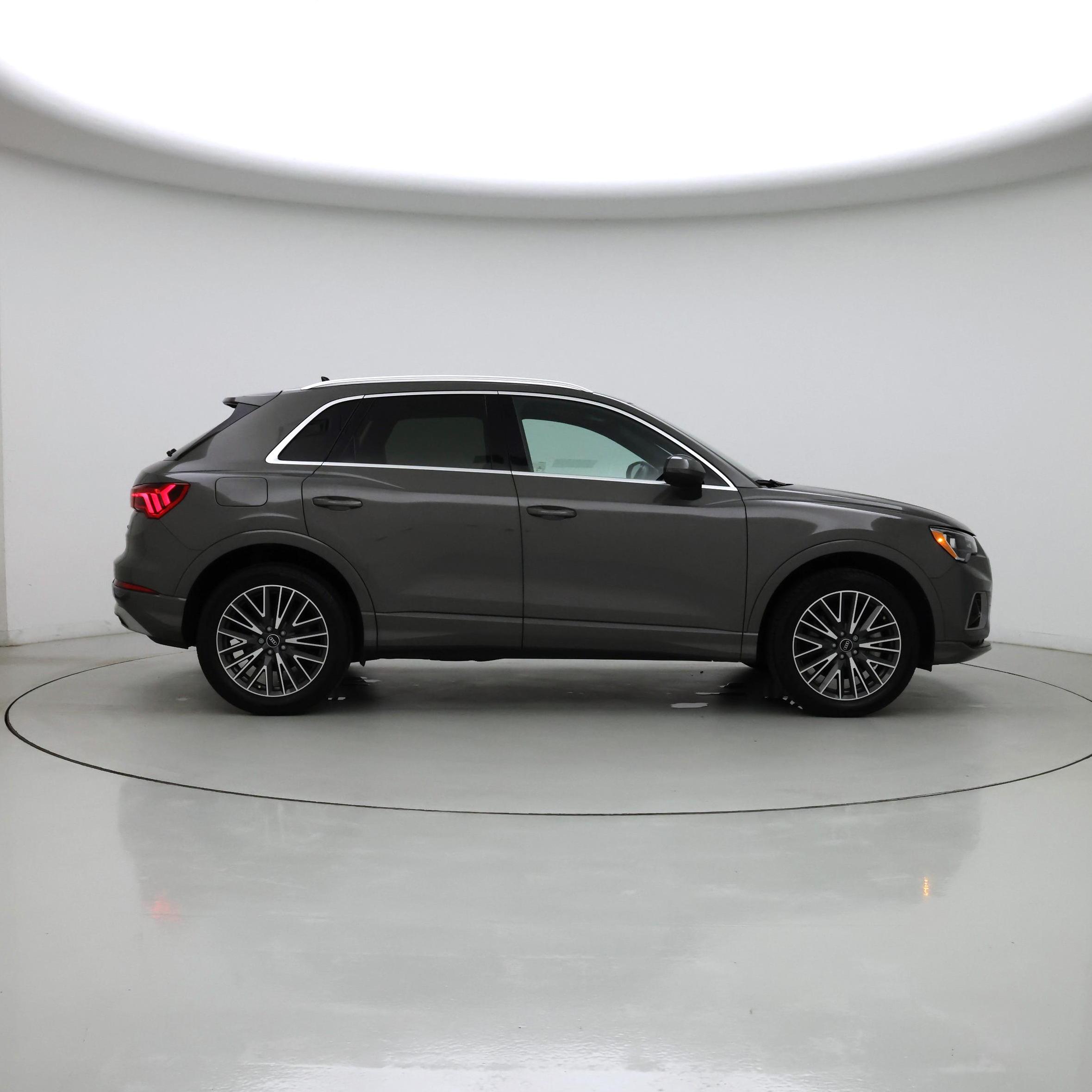 Thumbnail: 2021 Audi Q3 - 7