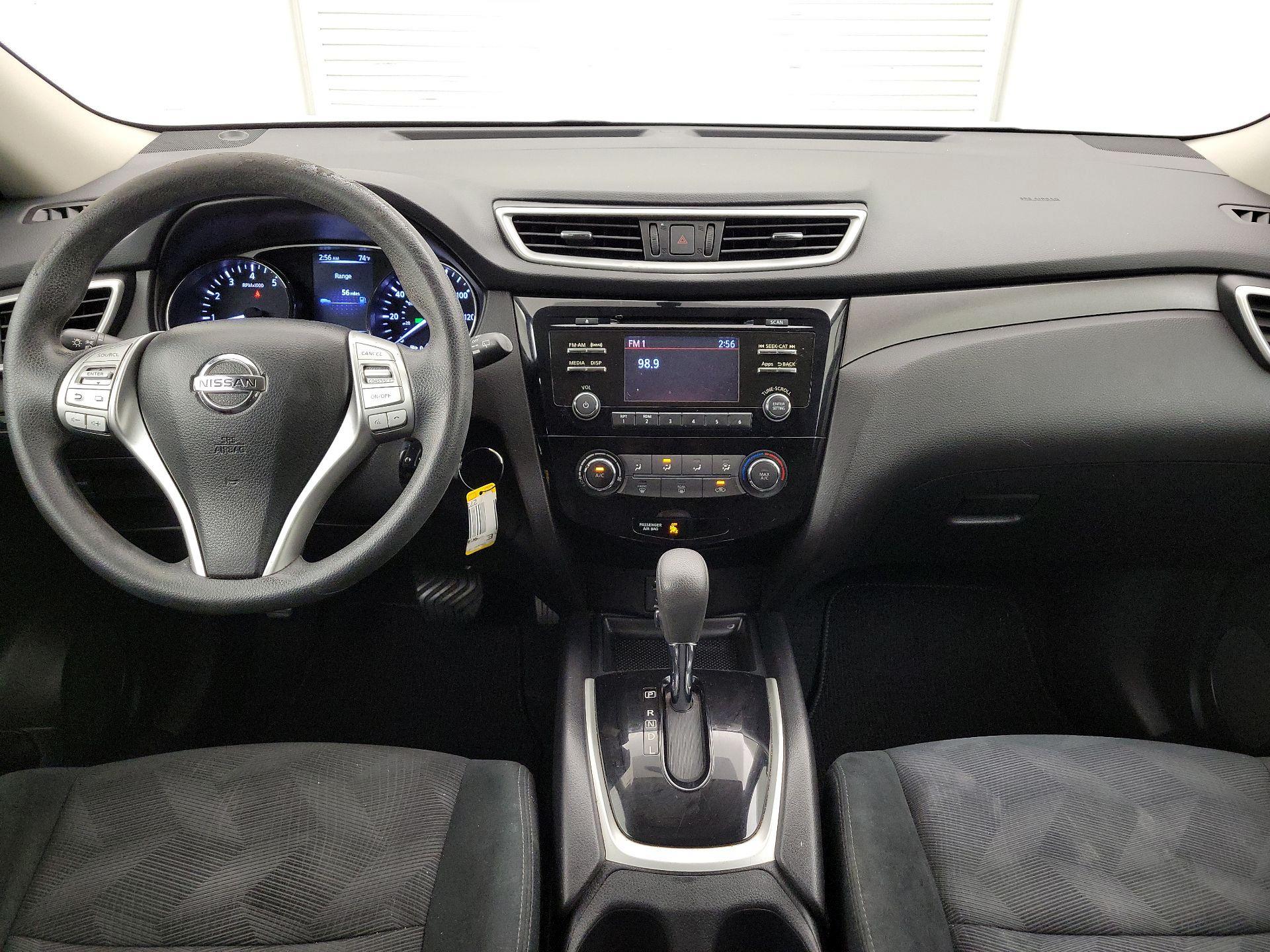 Thumbnail: 2016 Nissan Rogue - 9