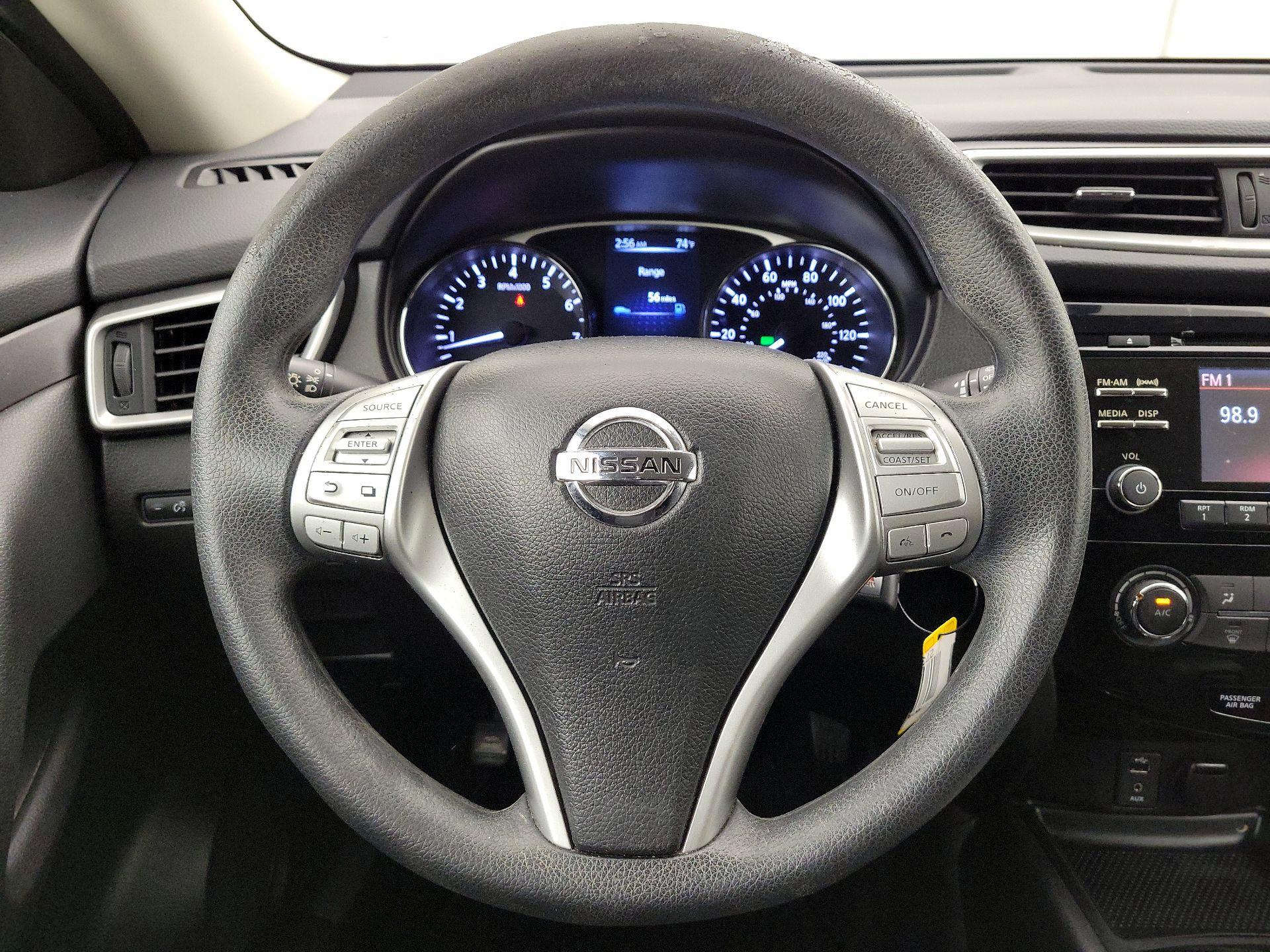 Thumbnail: 2016 Nissan Rogue - 10