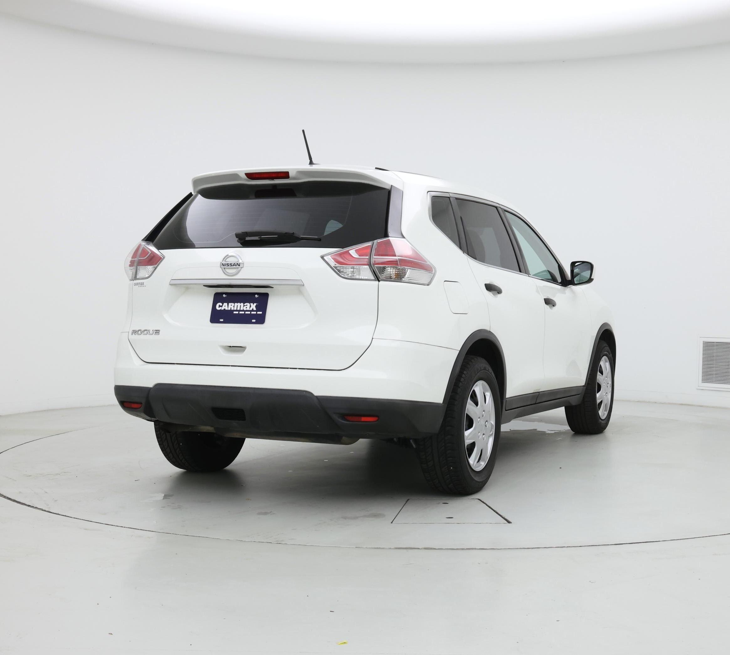 Thumbnail: 2016 Nissan Rogue - 8