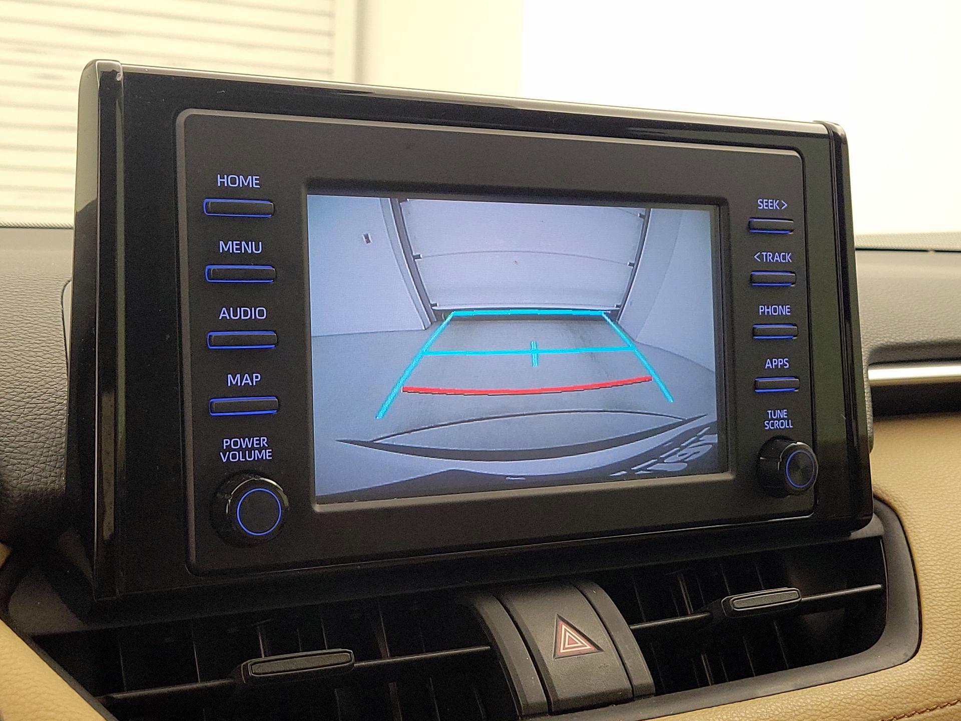 Thumbnail: 2019 Toyota RAV4 - 14