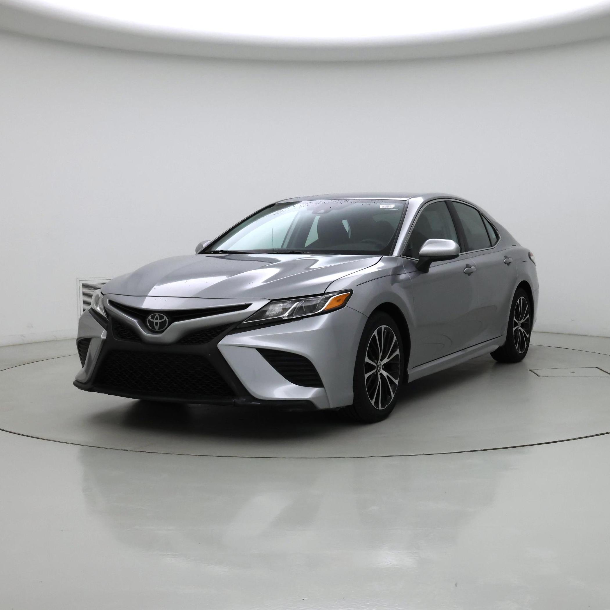 Thumbnail: 2020 Toyota Camry - 4