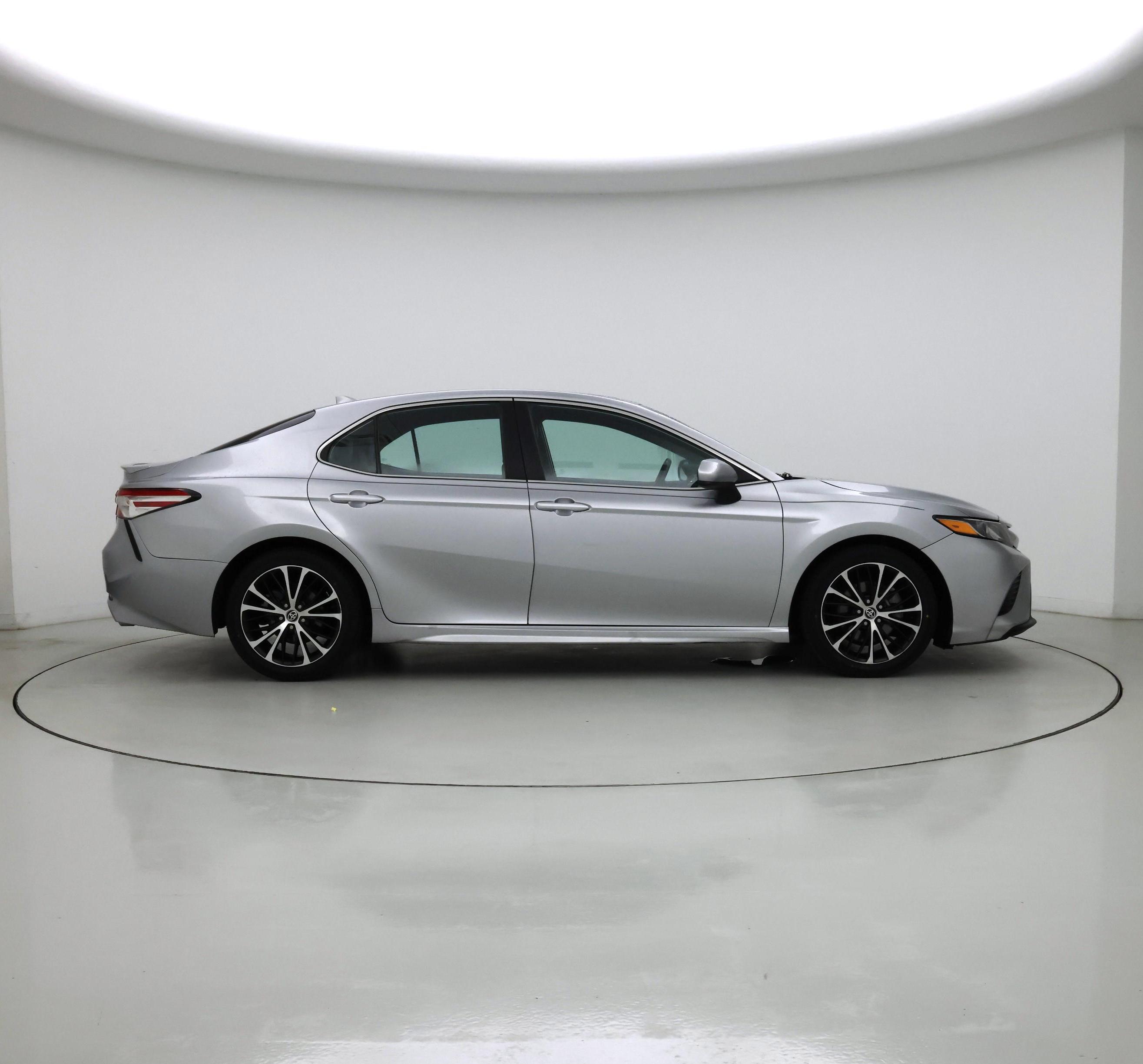 Thumbnail: 2020 Toyota Camry - 7