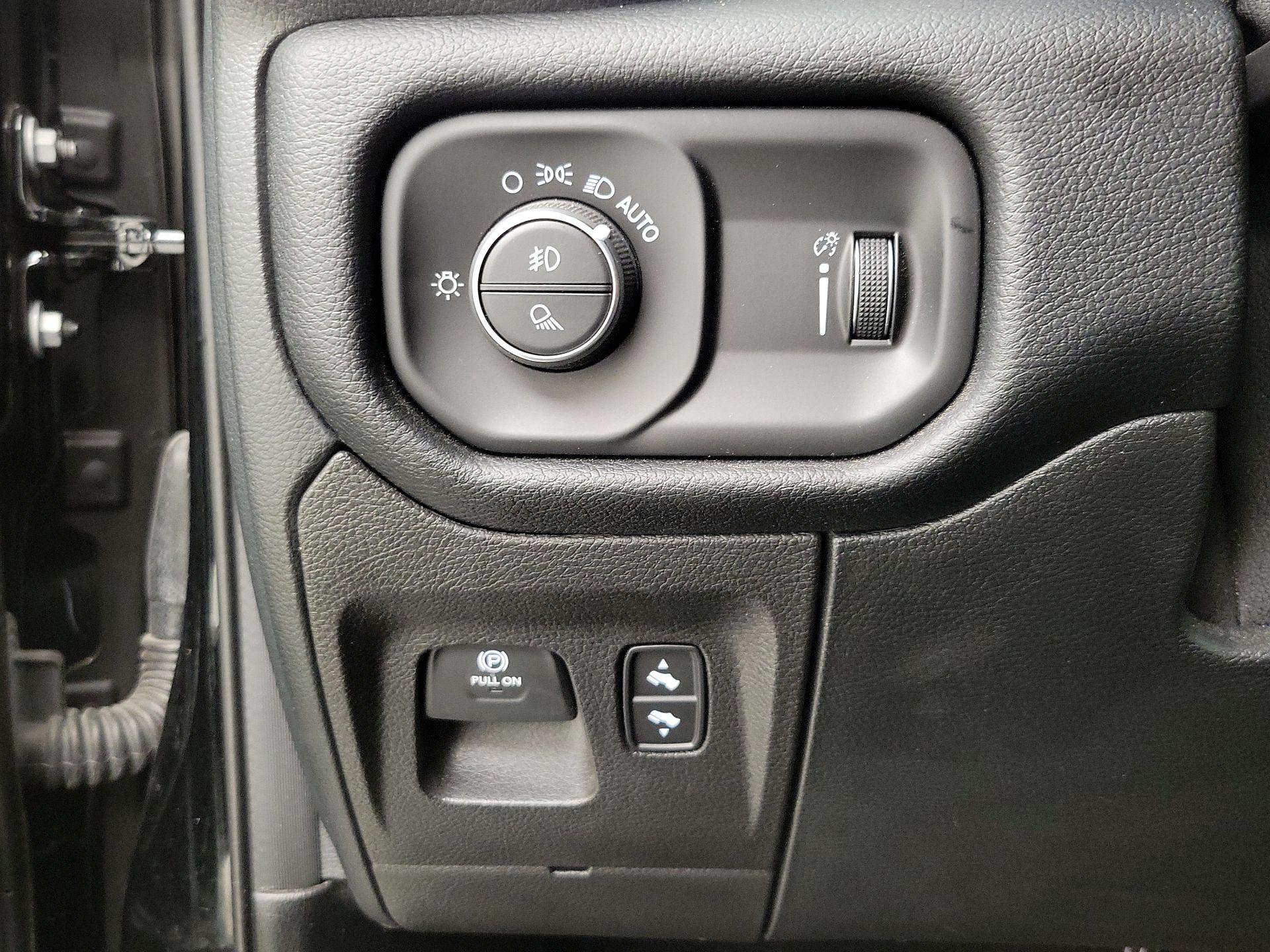 Thumbnail: 2021 RAM 1500 - 13