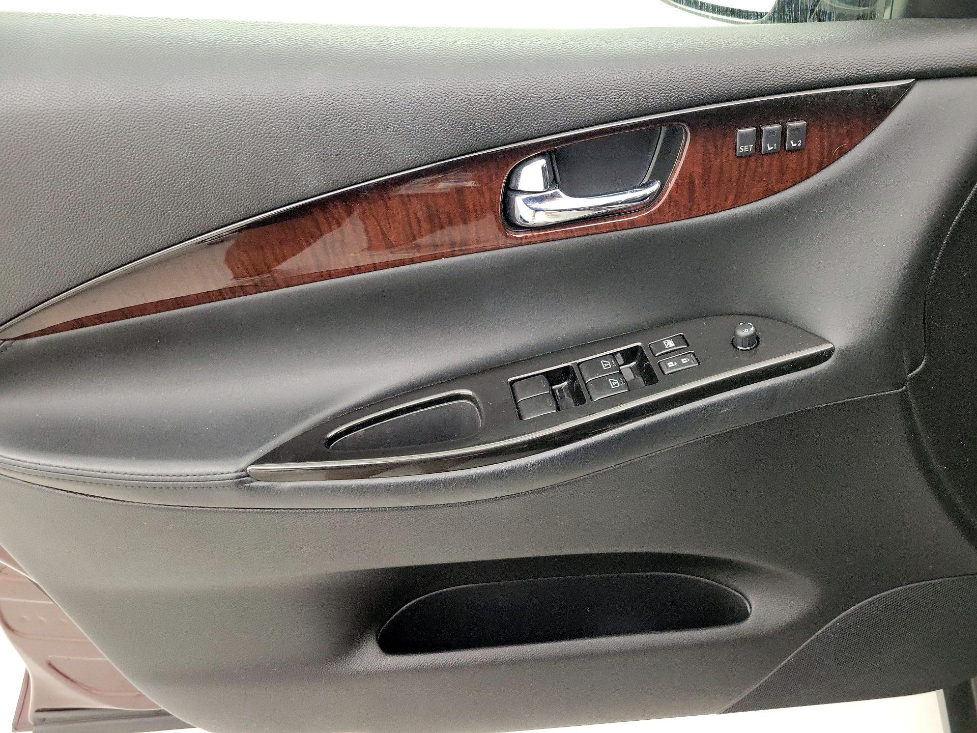 Thumbnail: 2017 INFINITI QX50 - 12