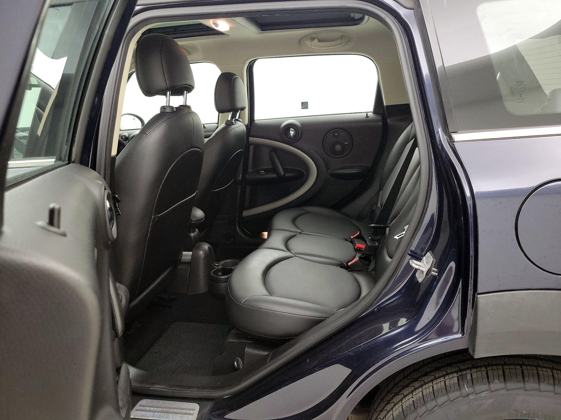 Thumbnail: 2016 MINI Cooper Countryman - 18