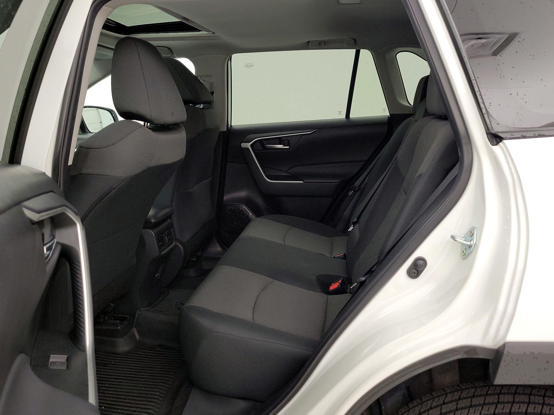 Thumbnail: 2024 Toyota RAV4 - 20