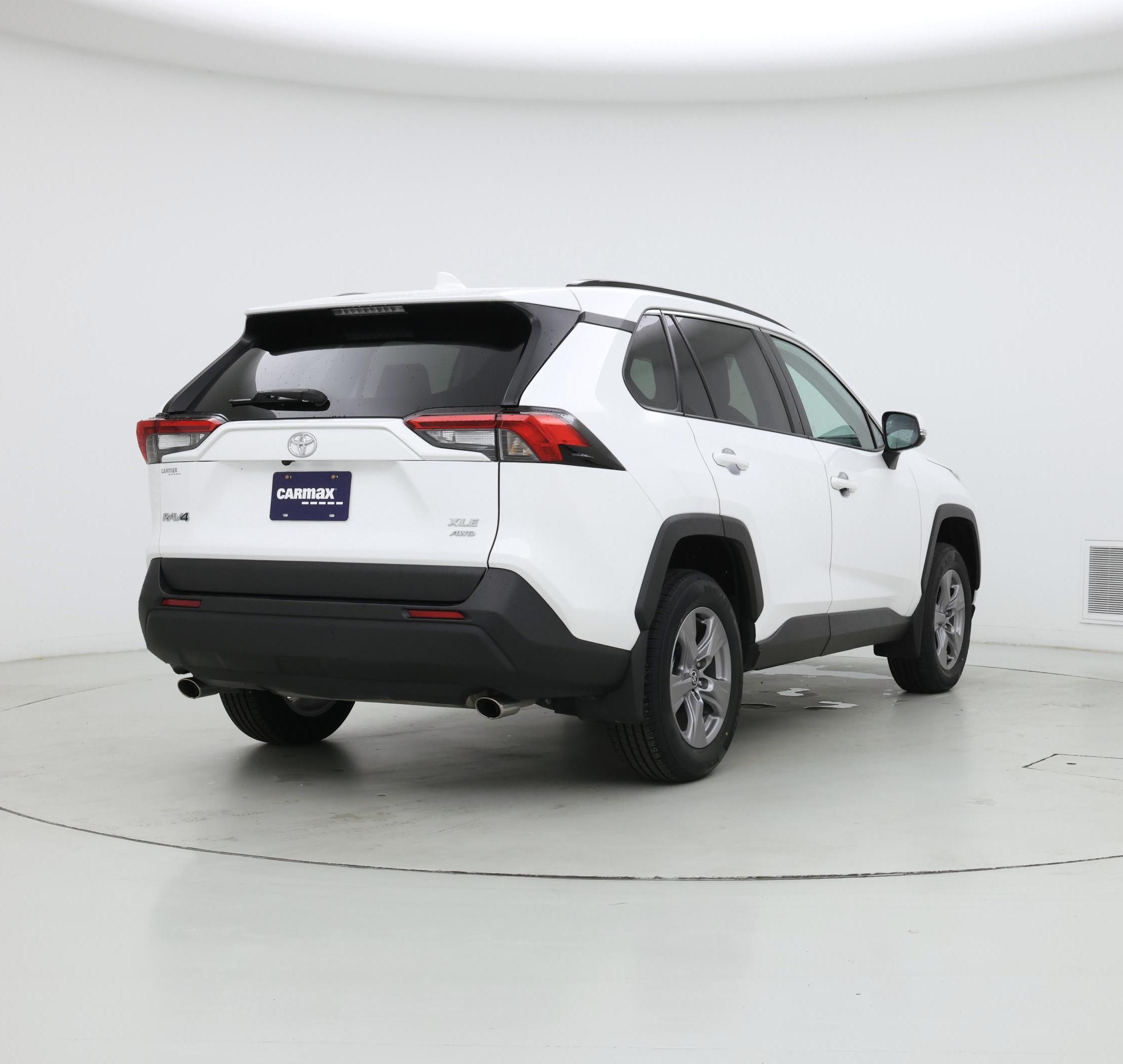 Thumbnail: 2024 Toyota RAV4 - 8