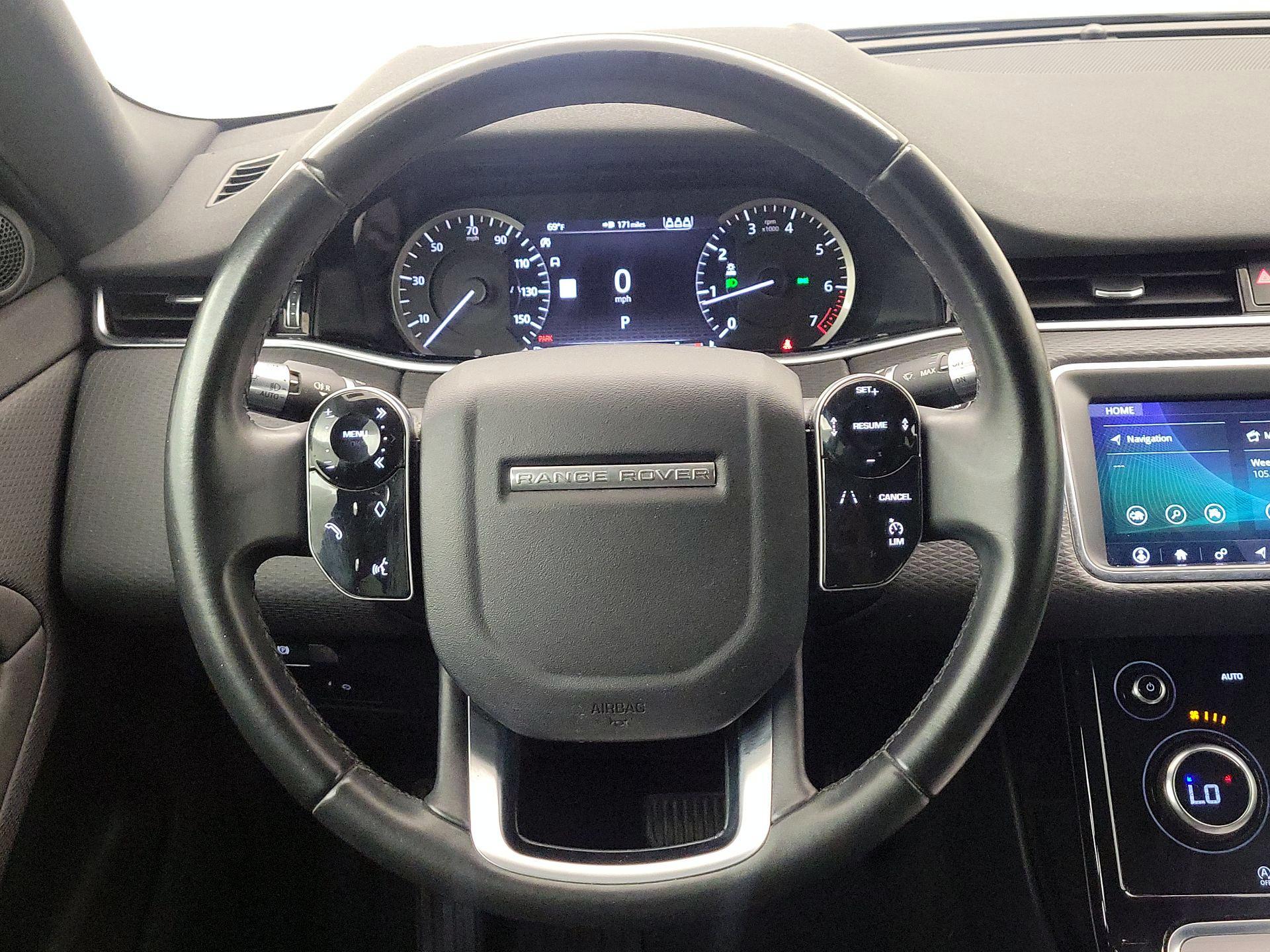 Thumbnail: 2020 Land Rover Range Rover Evoque - 10