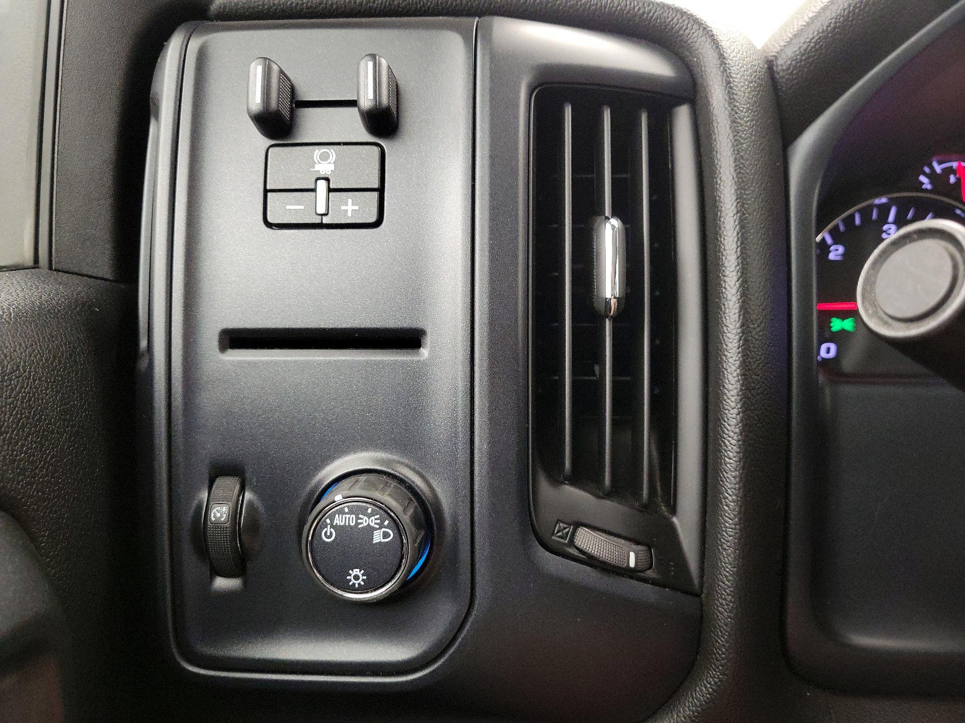 Thumbnail: 2018 GMC Sierra 2500 - 13